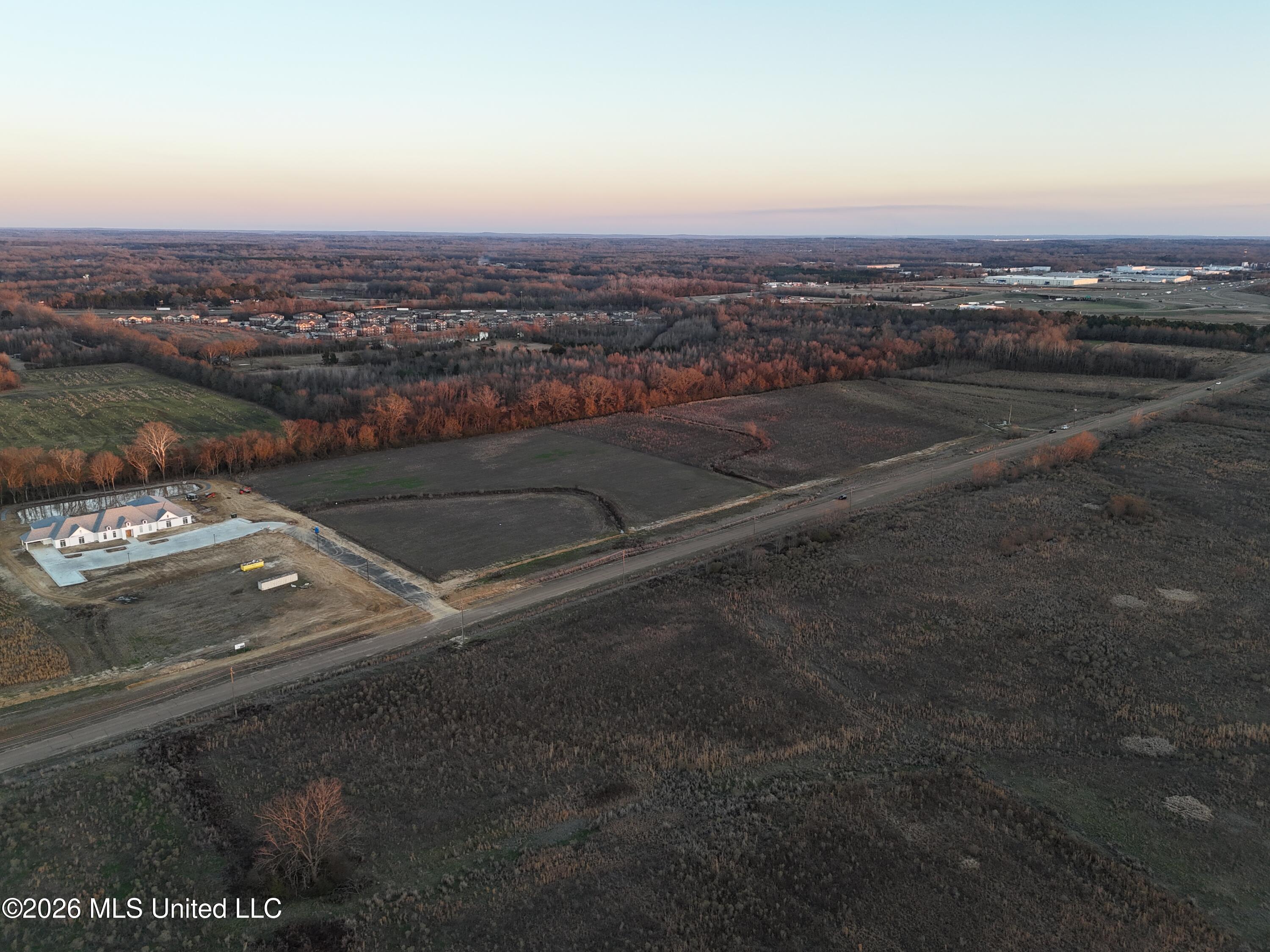 N Calhoun Station Parkway Property Photo 17