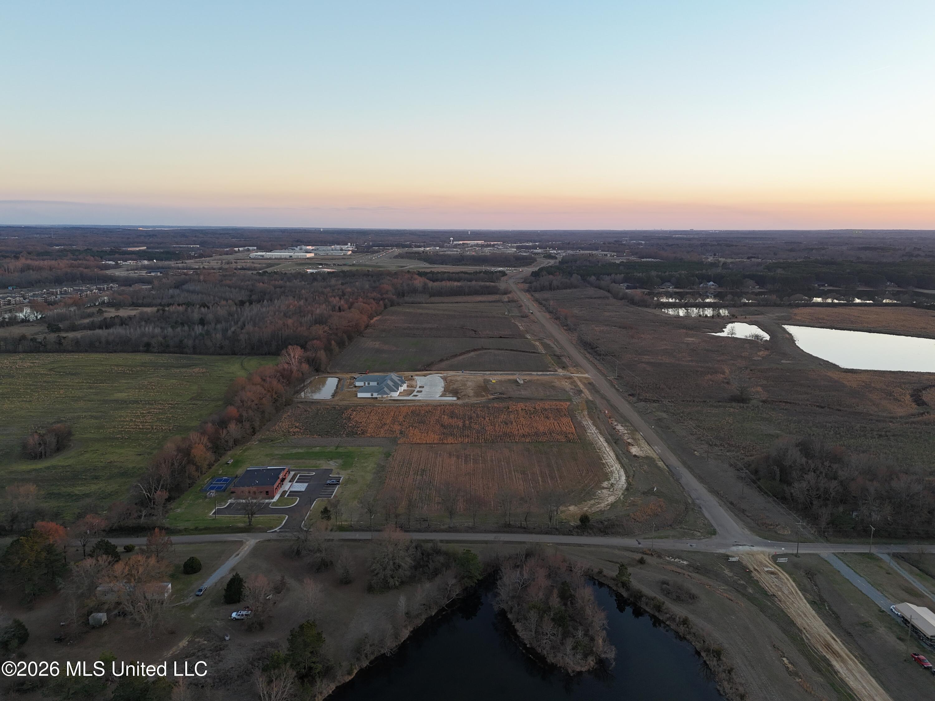 N Calhoun Station Parkway Property Photo 18