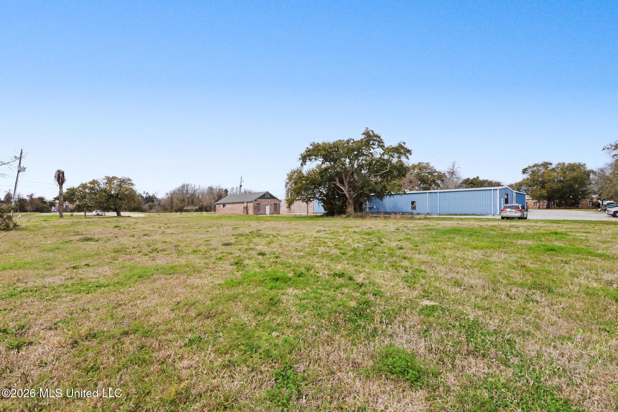 224 Davis Avenue Property Photo 14