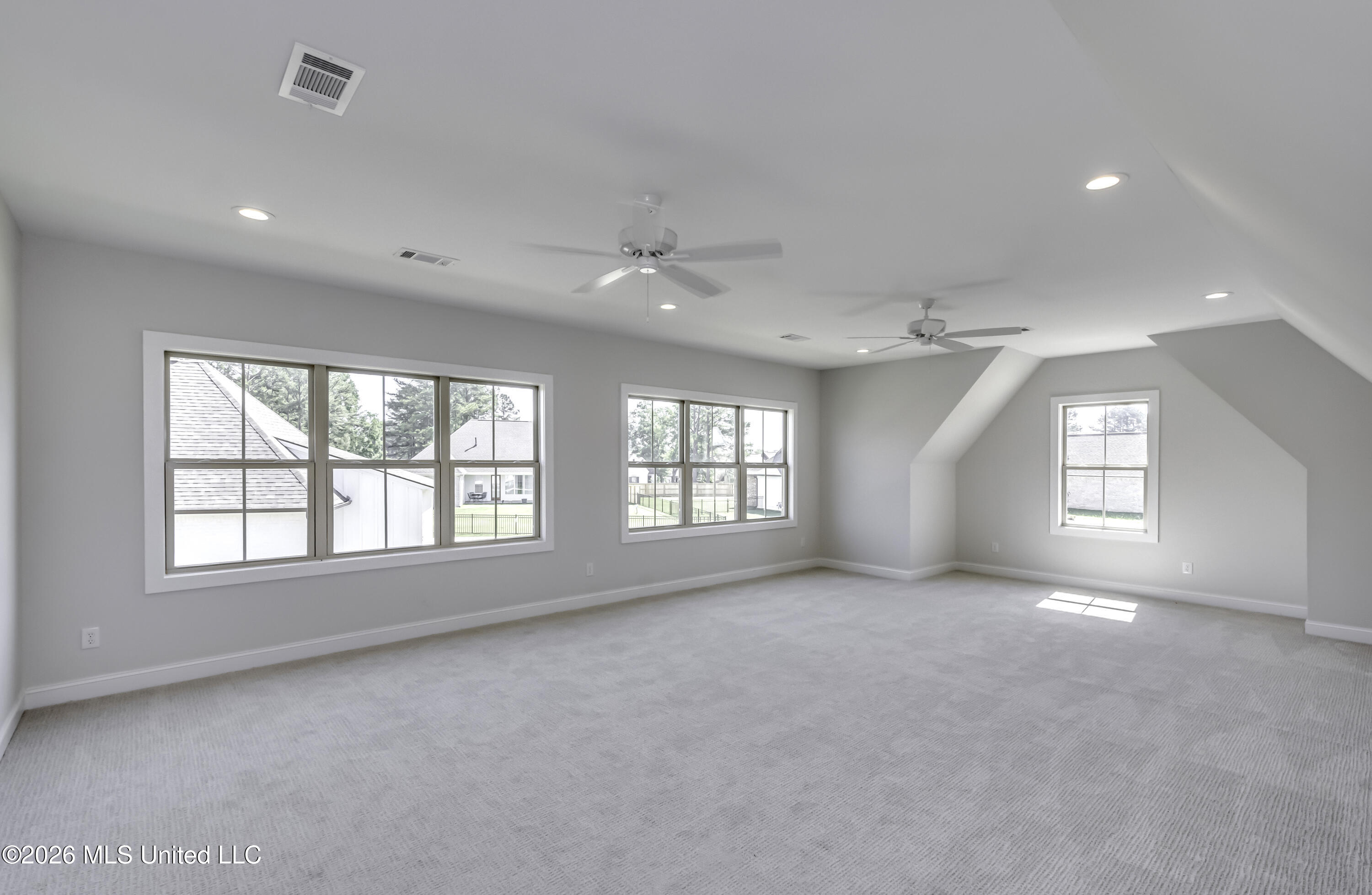 114 Charleston Cove Property Photo 41