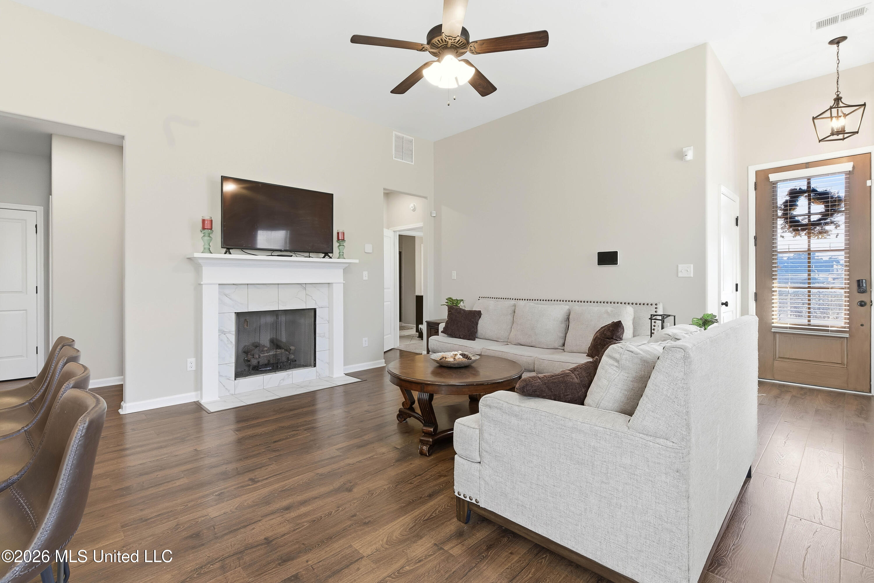 6214 Rosemark Road Property Photo 3
