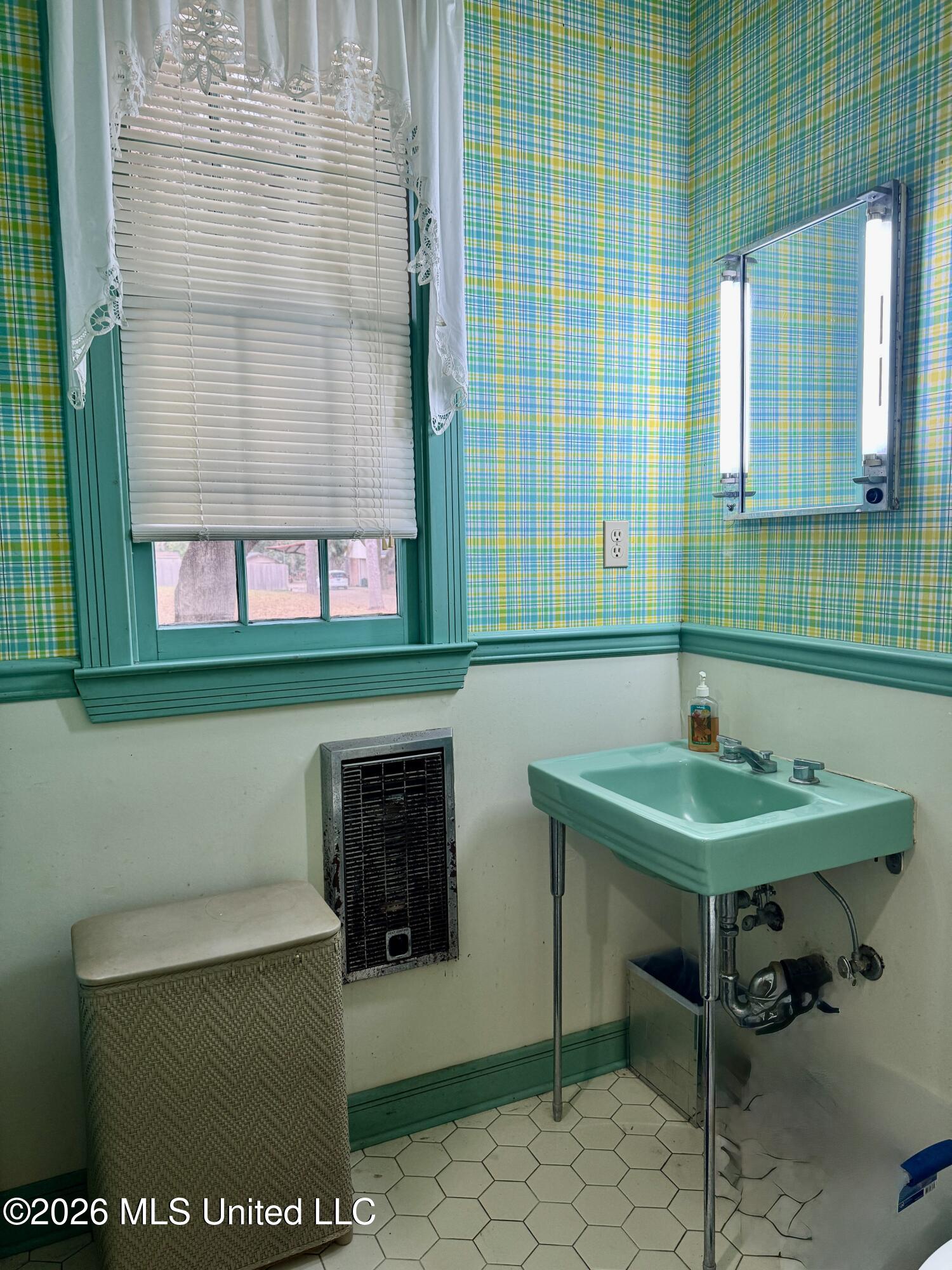 116 Gloucester Road Property Photo 28
