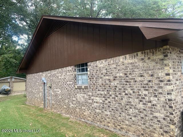 145 W Woodcrest Drive Property Photo 2