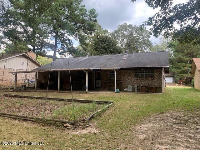 145 W Woodcrest Drive Property Photo 5