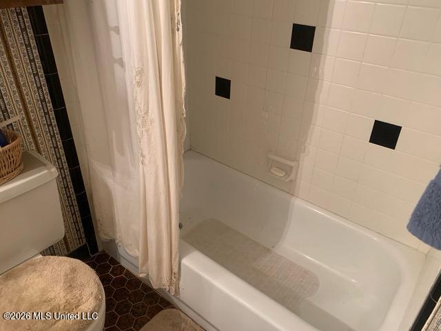 145 W Woodcrest Drive Property Photo 11