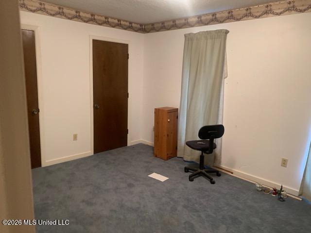 145 W Woodcrest Drive Property Photo 14