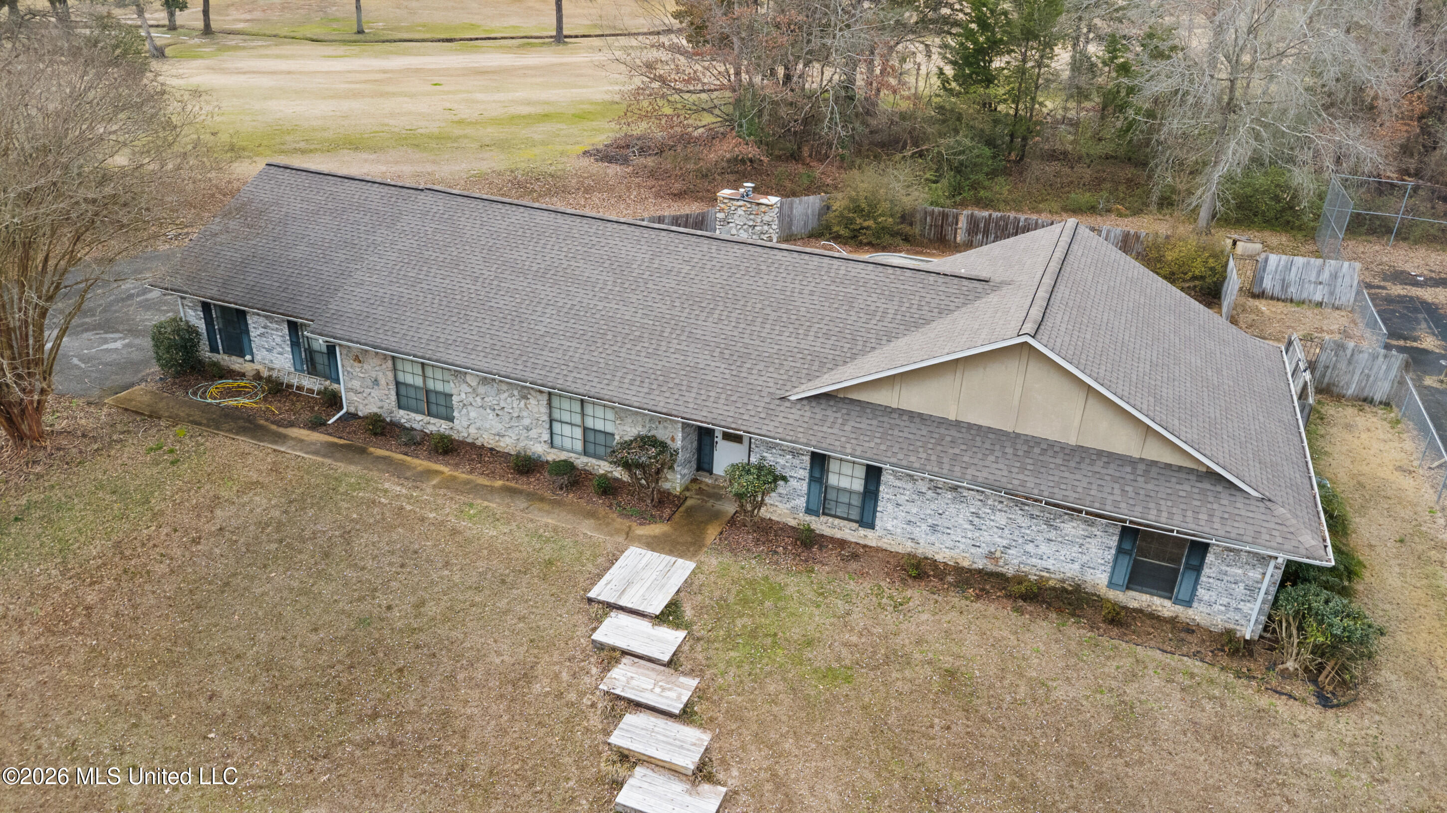 165 Devils Backbone Road Property Photo 3