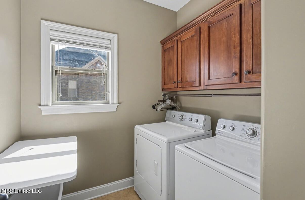 1884 W Keenlan Drive Property Photo 28