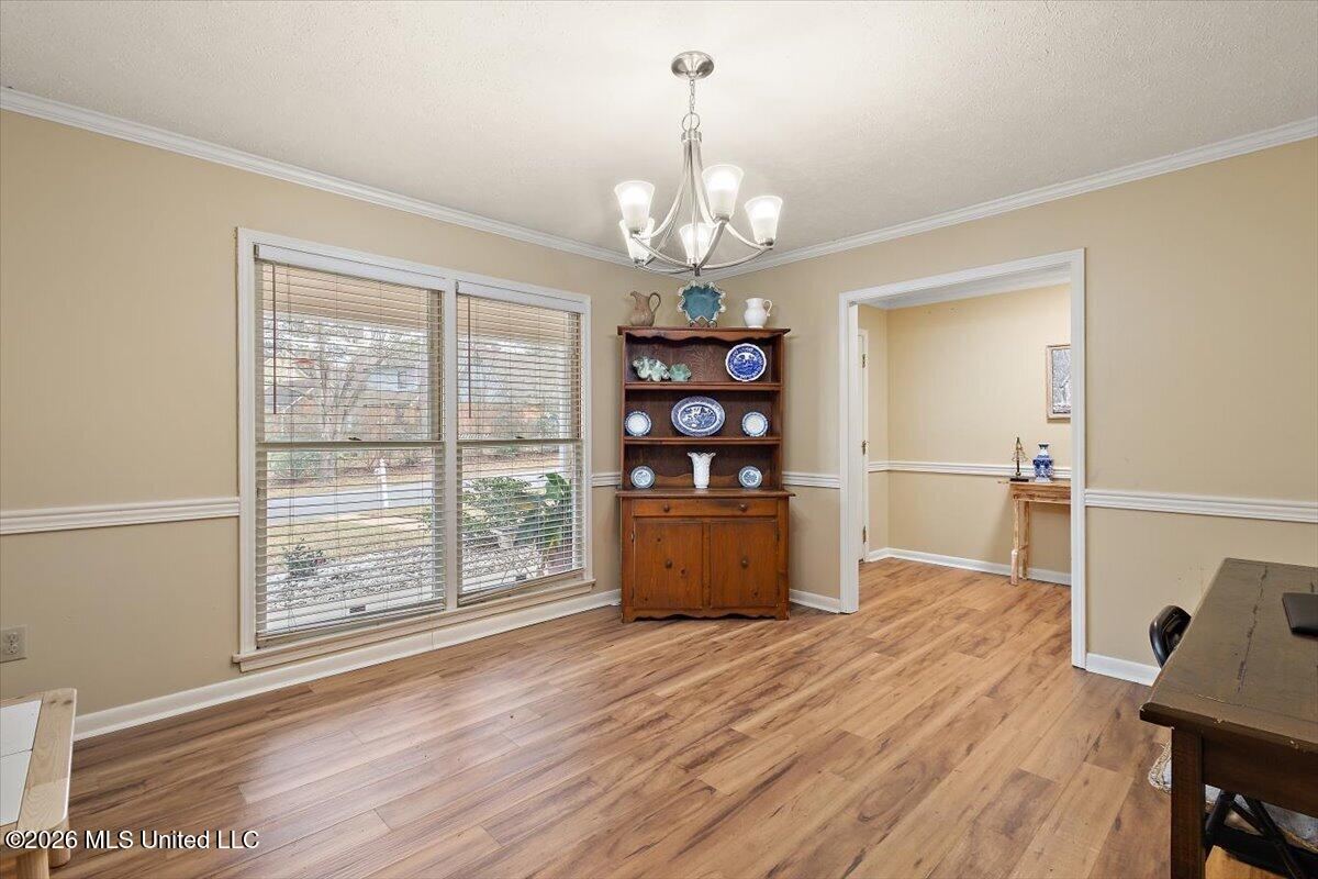 939 Tenby Drive Property Photo 7