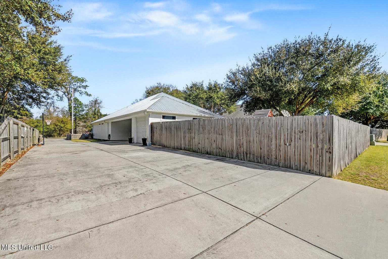 802 Old Spanish Trail Property Photo 37