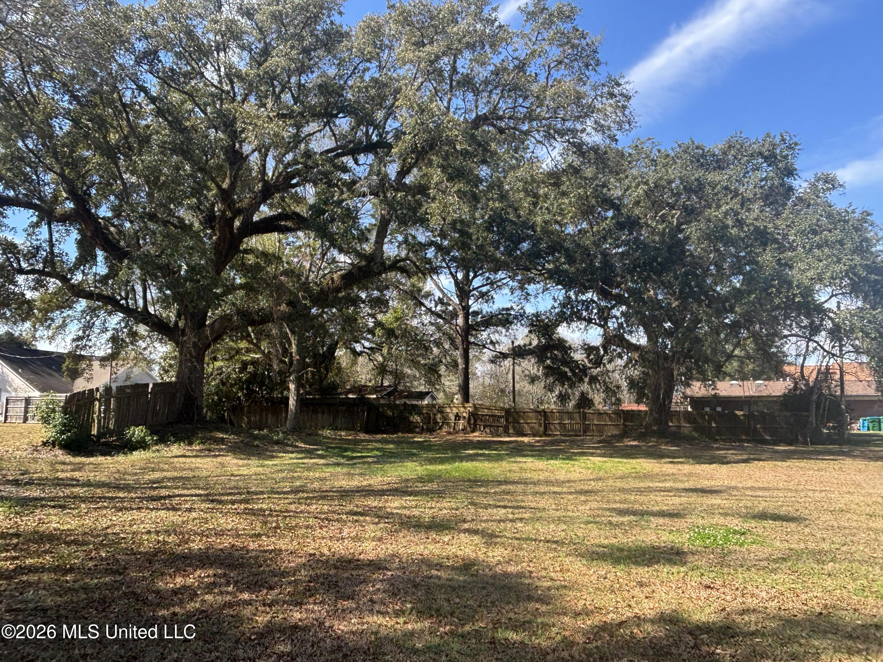 535 Kahler Street Property Photo 6