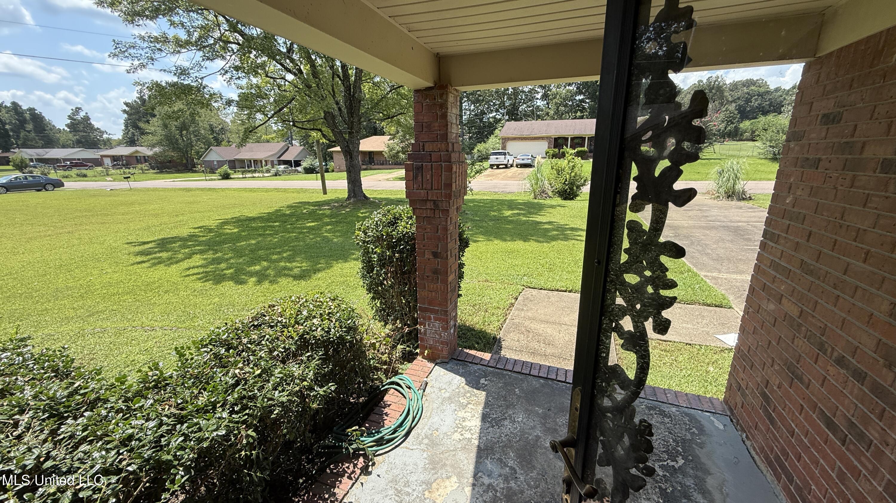 595 Swaney Drive Property Photo 17