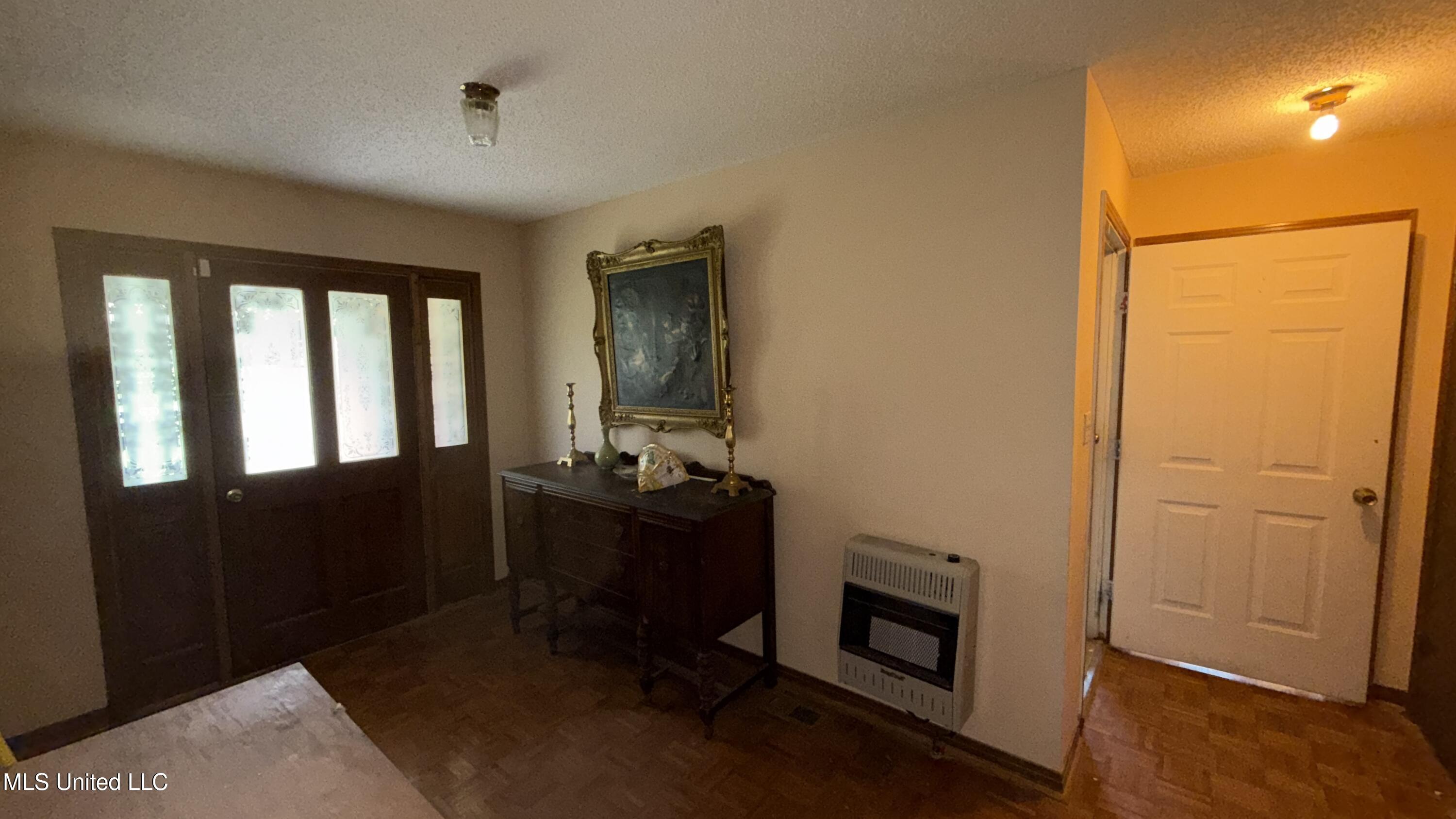 595 Swaney Drive Property Photo 20