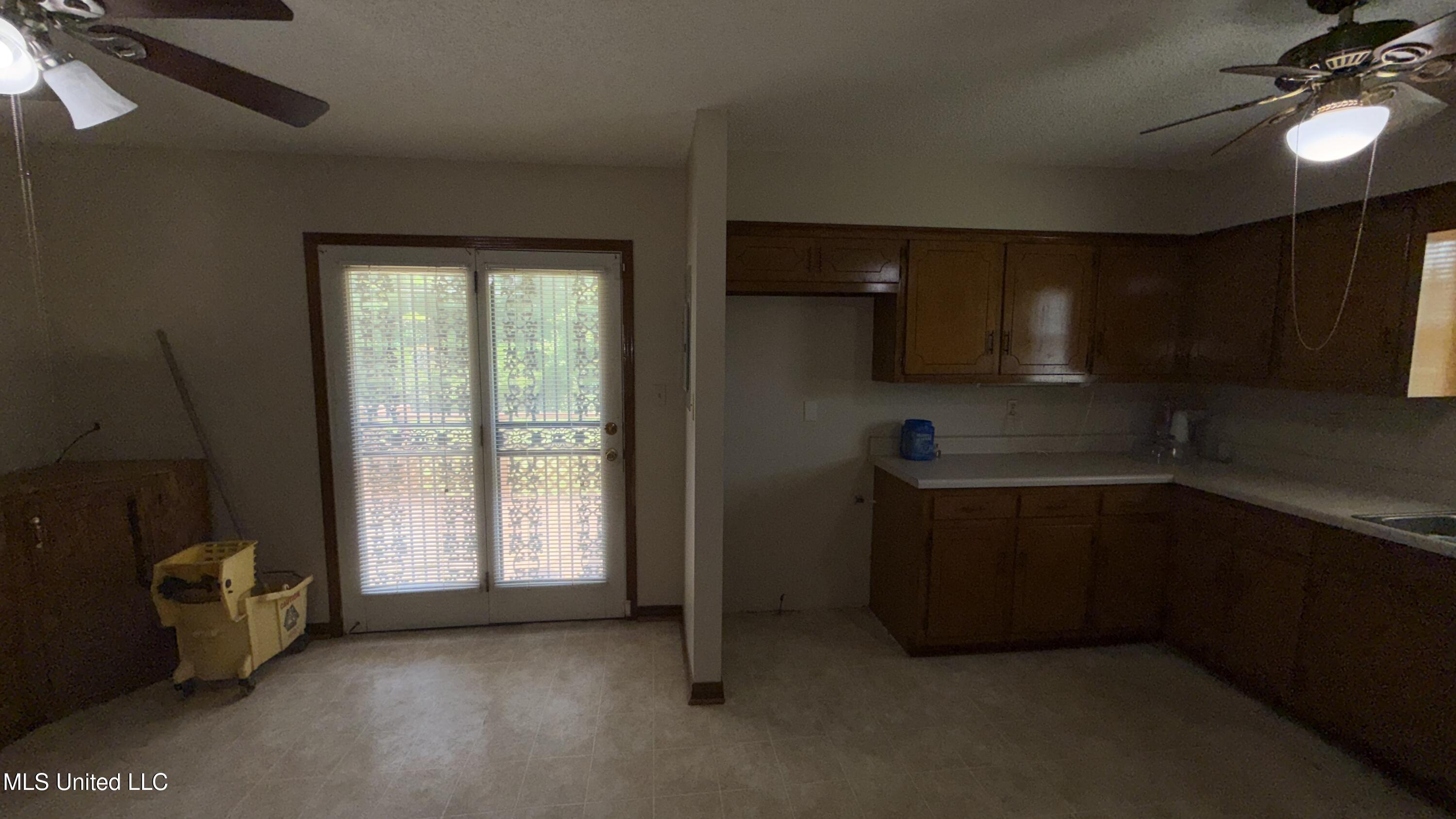 595 Swaney Drive Property Photo 25