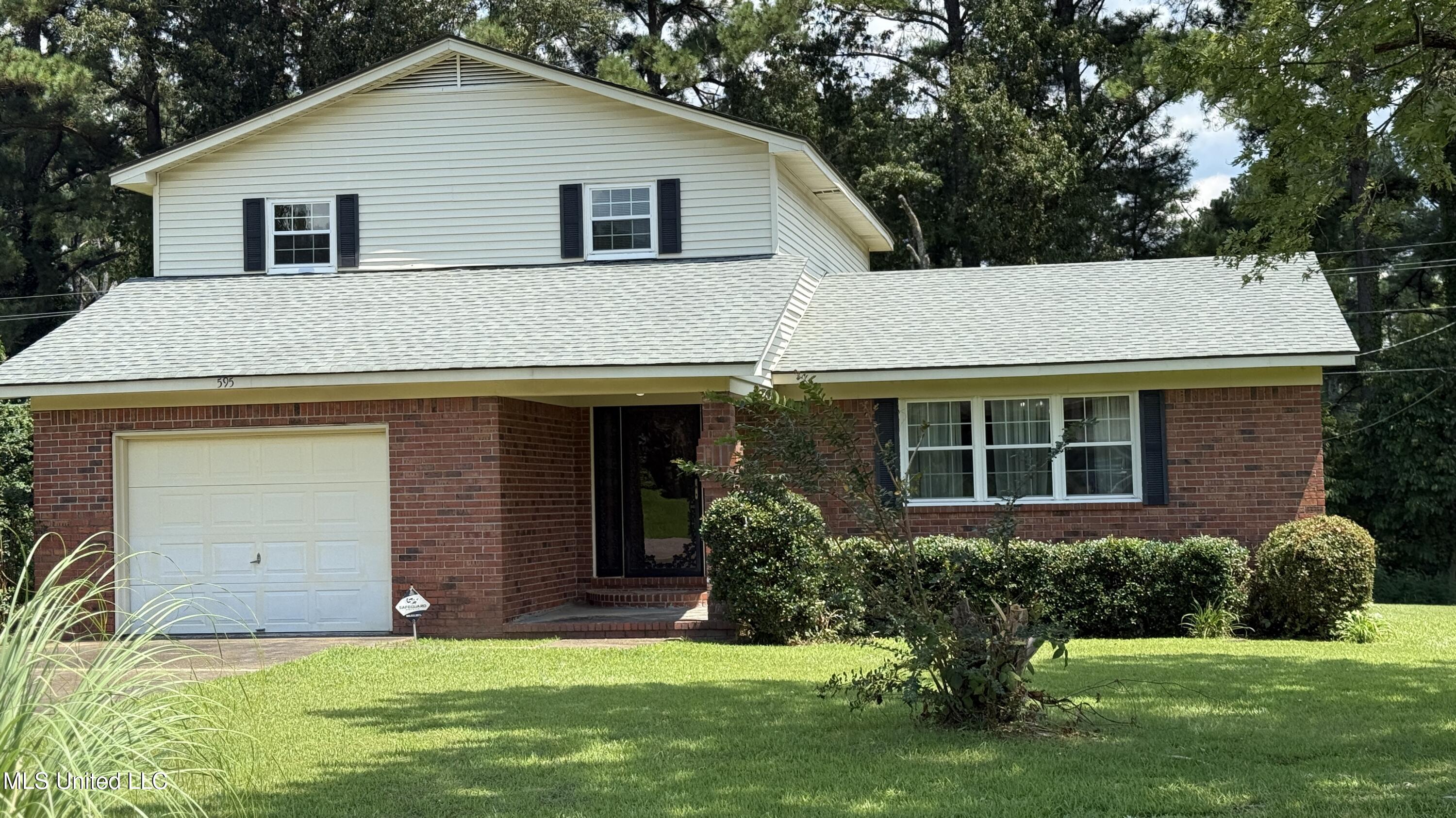 595 Swaney Drive Property Photo 41