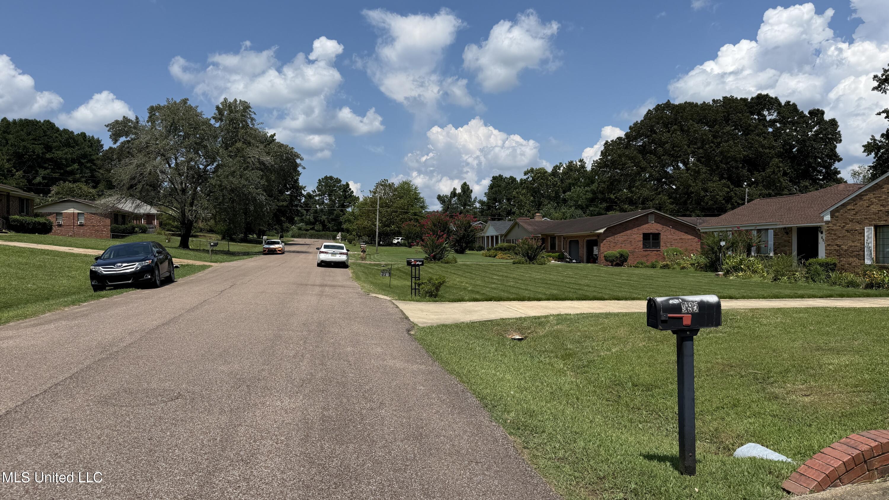 595 Swaney Drive Property Photo 42