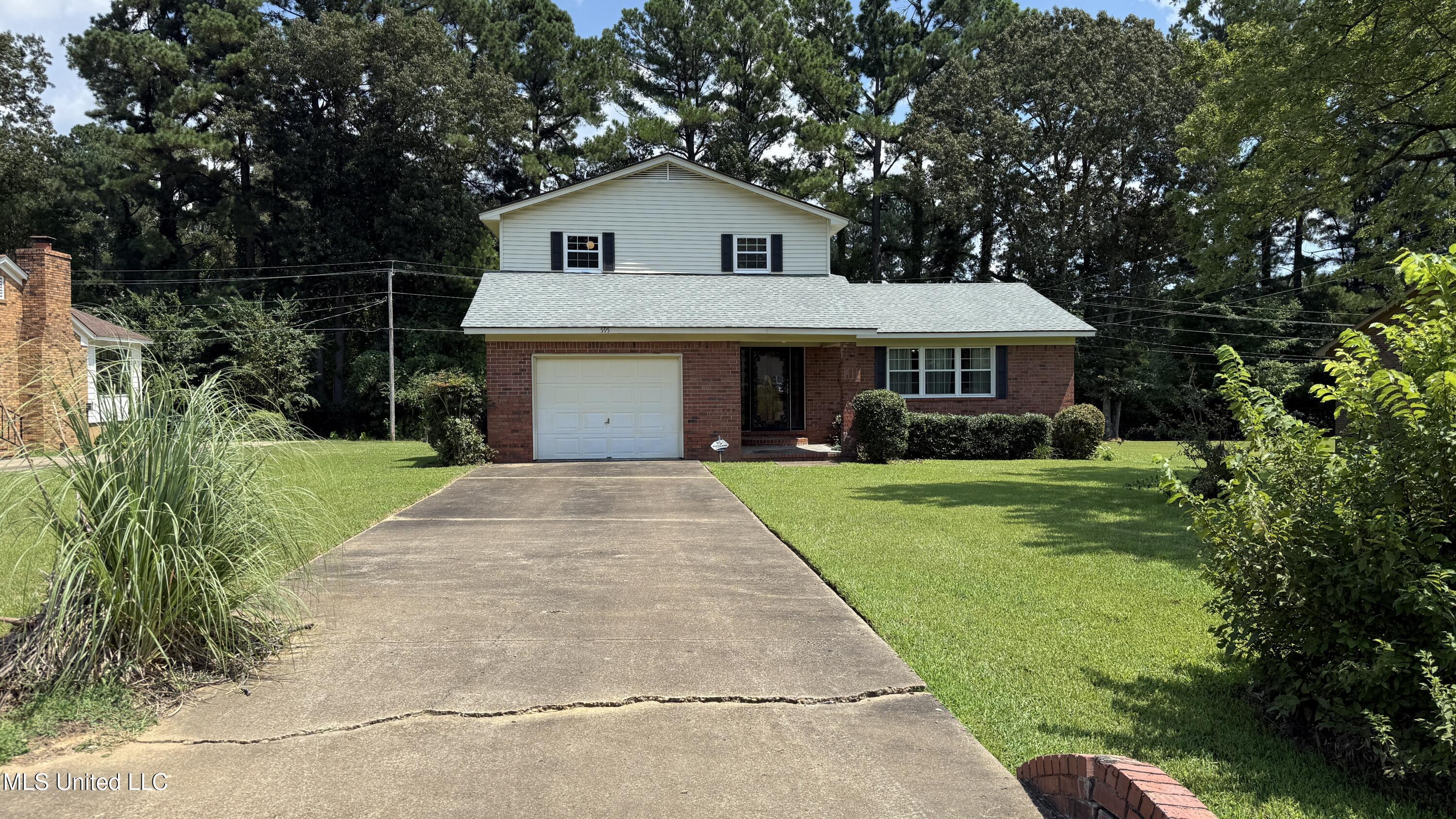 595 Swaney Drive Property Photo 43