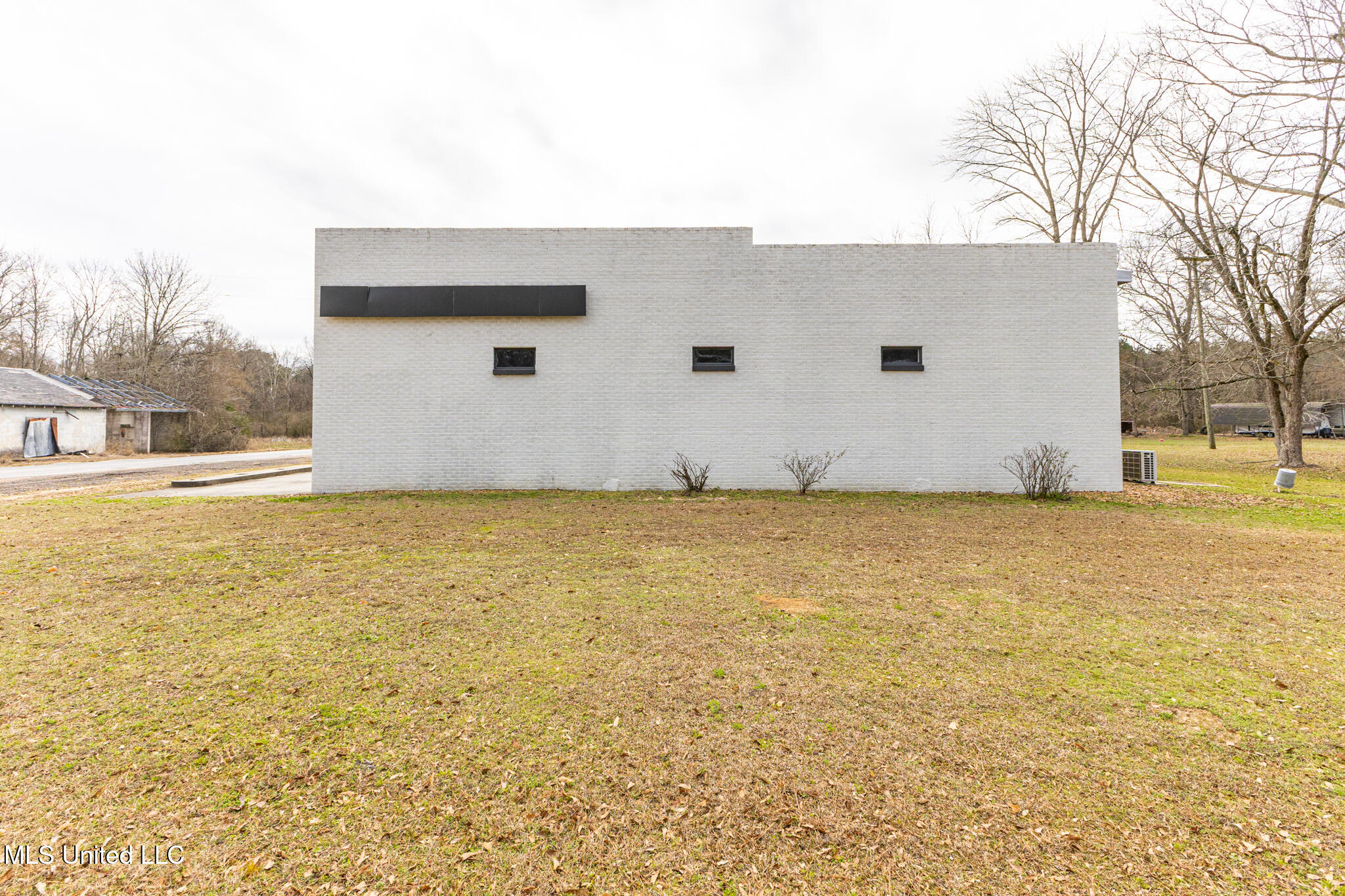 8484 Highway 483 Property Photo 8