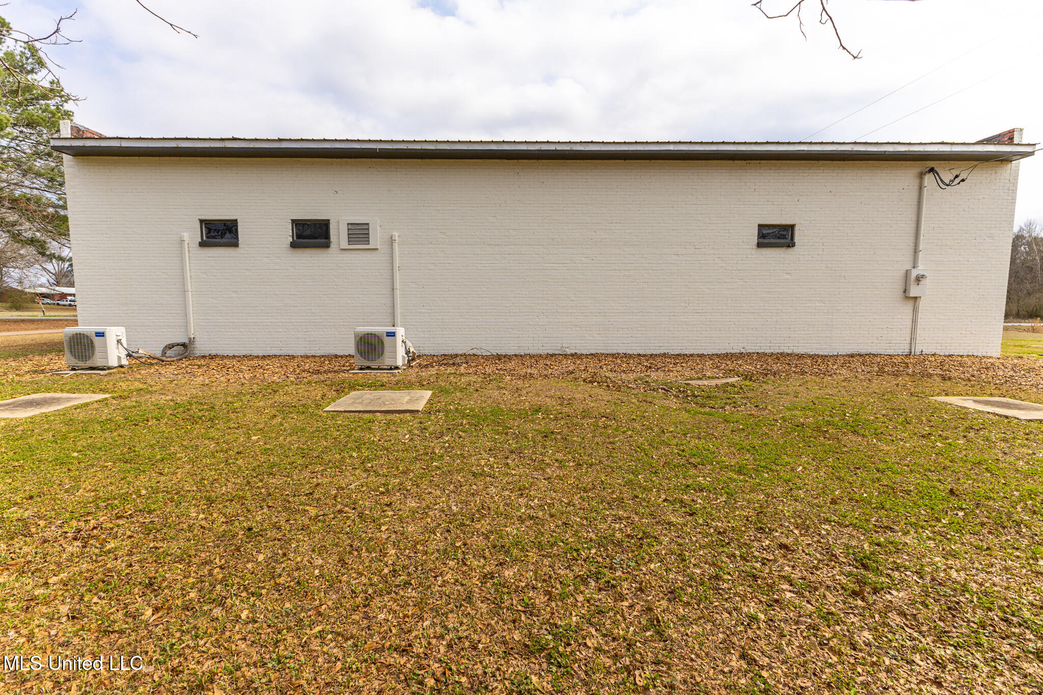 8484 Highway 483 Property Photo 9