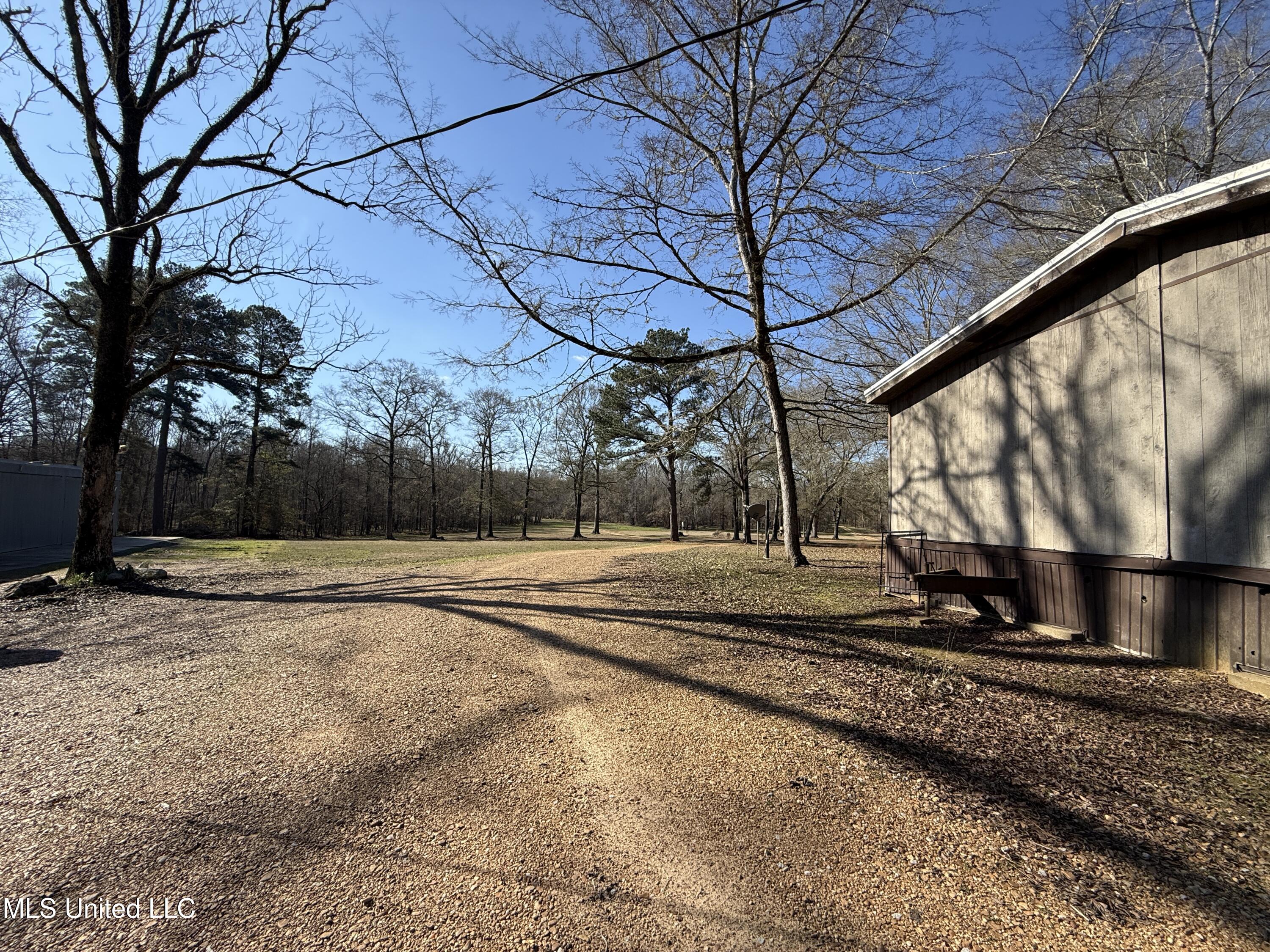 114 Huff Lane Property Photo 5