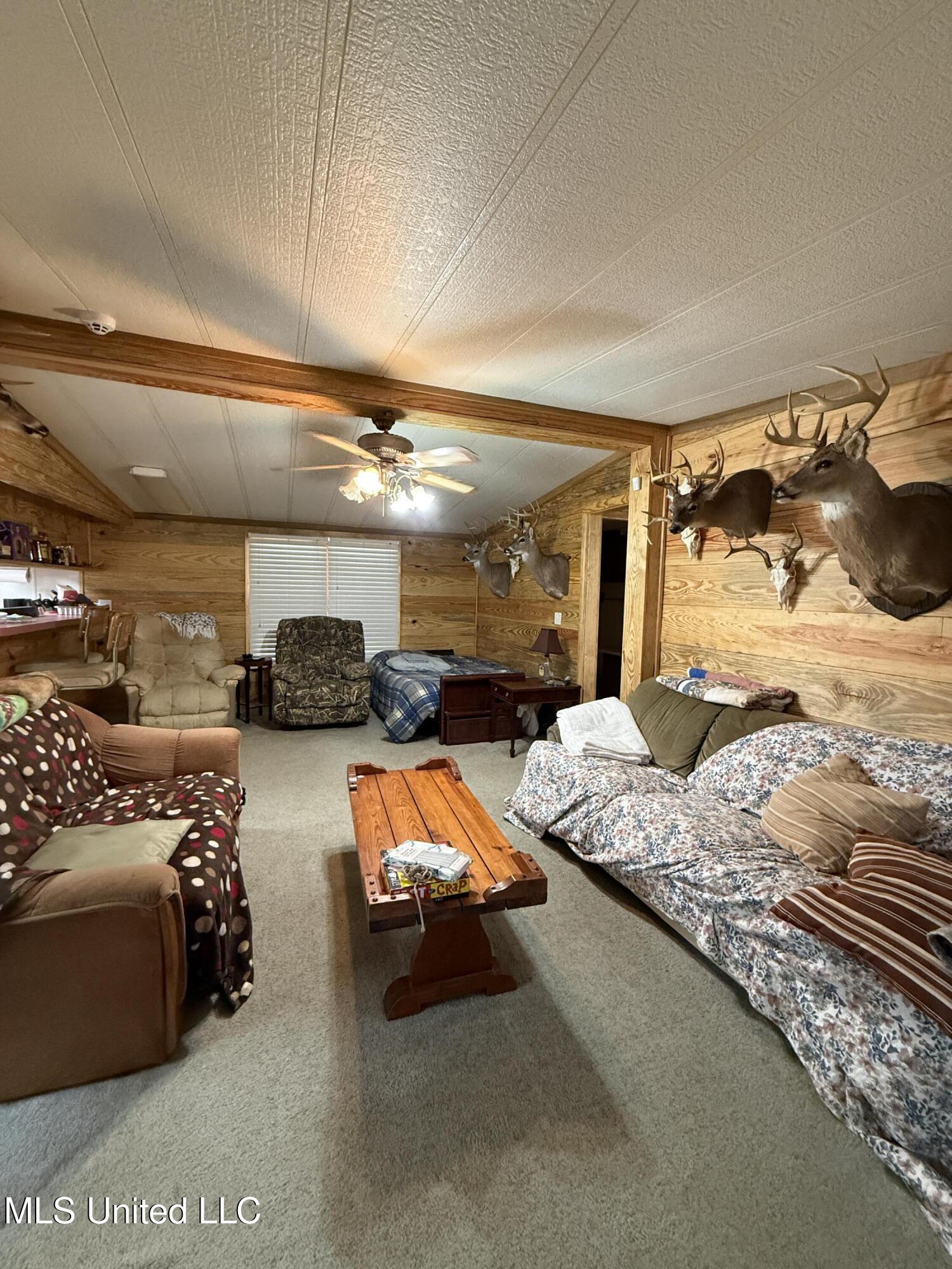 114 Huff Lane Property Photo 6