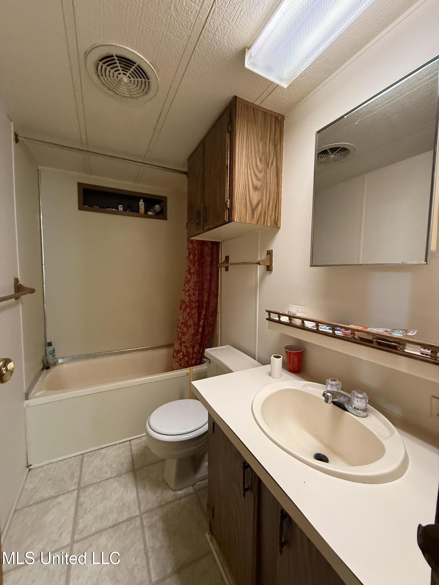 114 Huff Lane Property Photo 13