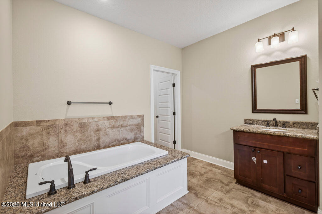 5629 Via Toscana Property Photo 23
