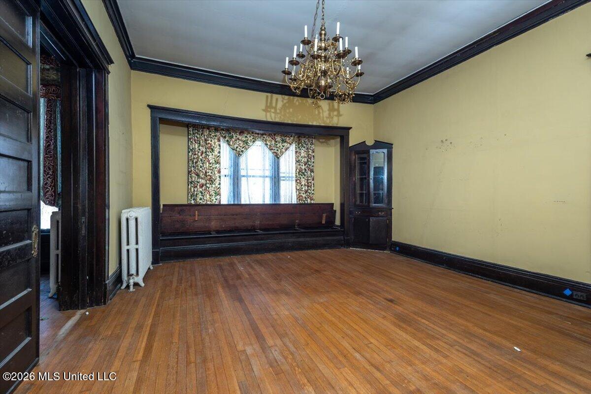 195 N Walthall Street Property Photo 8