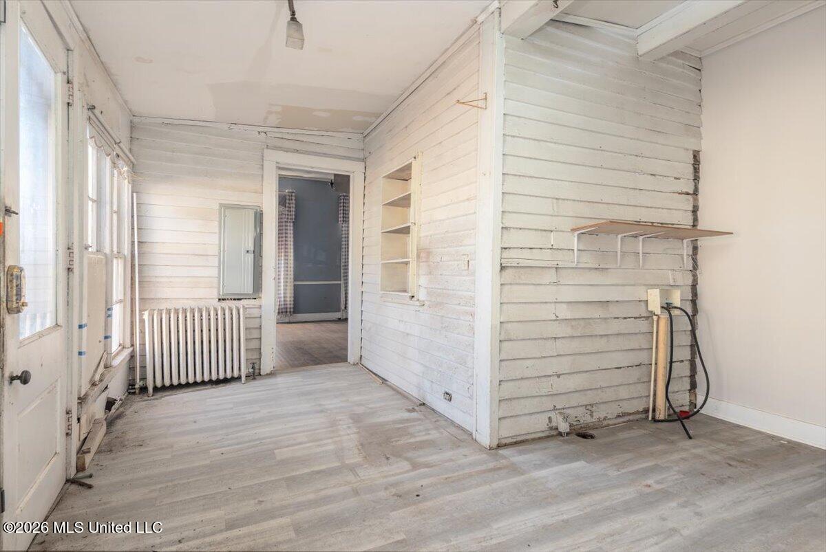 195 N Walthall Street Property Photo 11