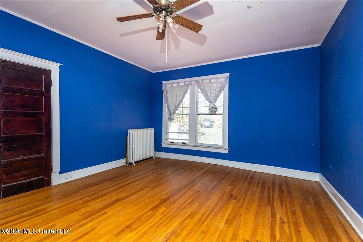 195 N Walthall Street Property Photo 17
