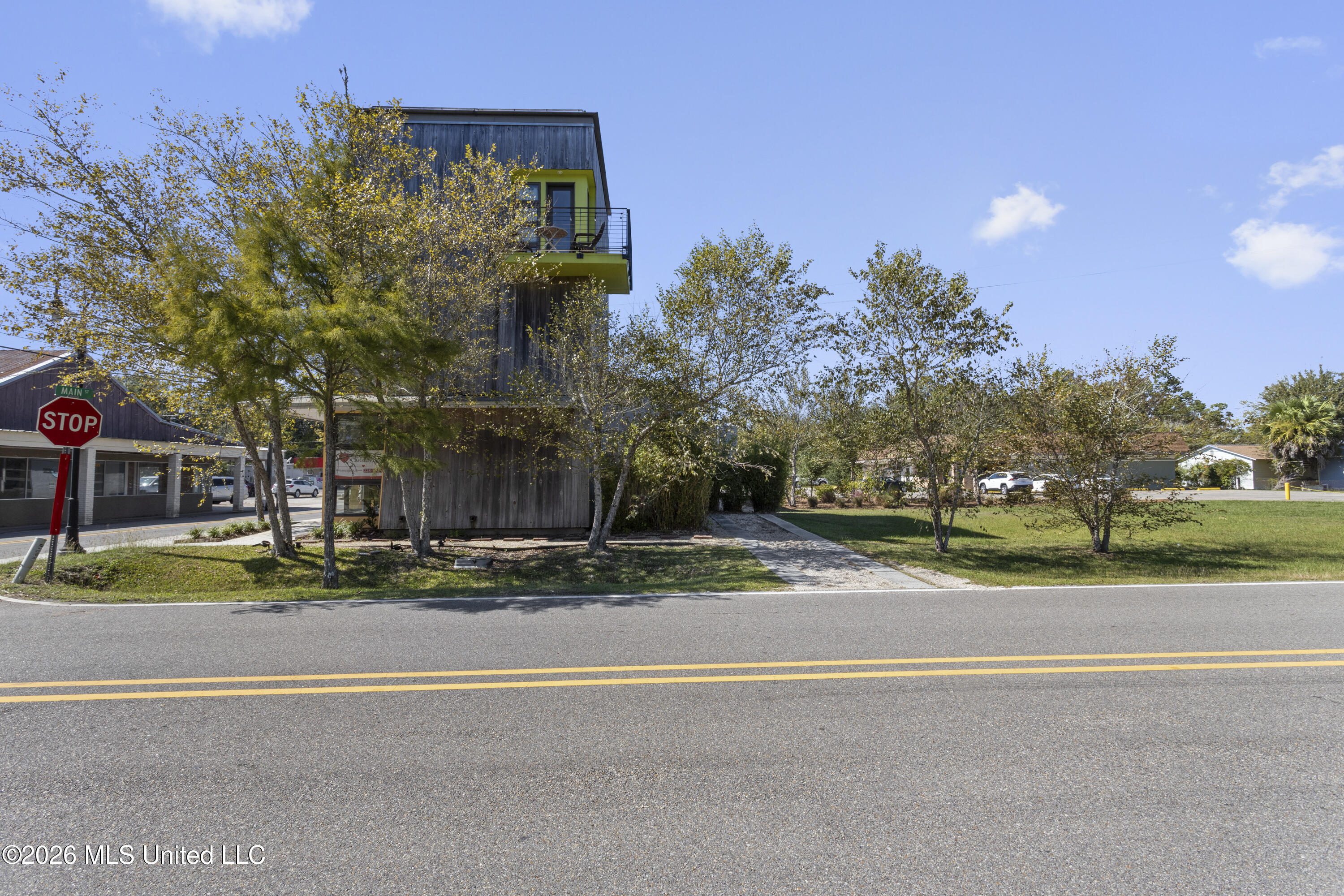 443/441 Main Street Property Photo 76
