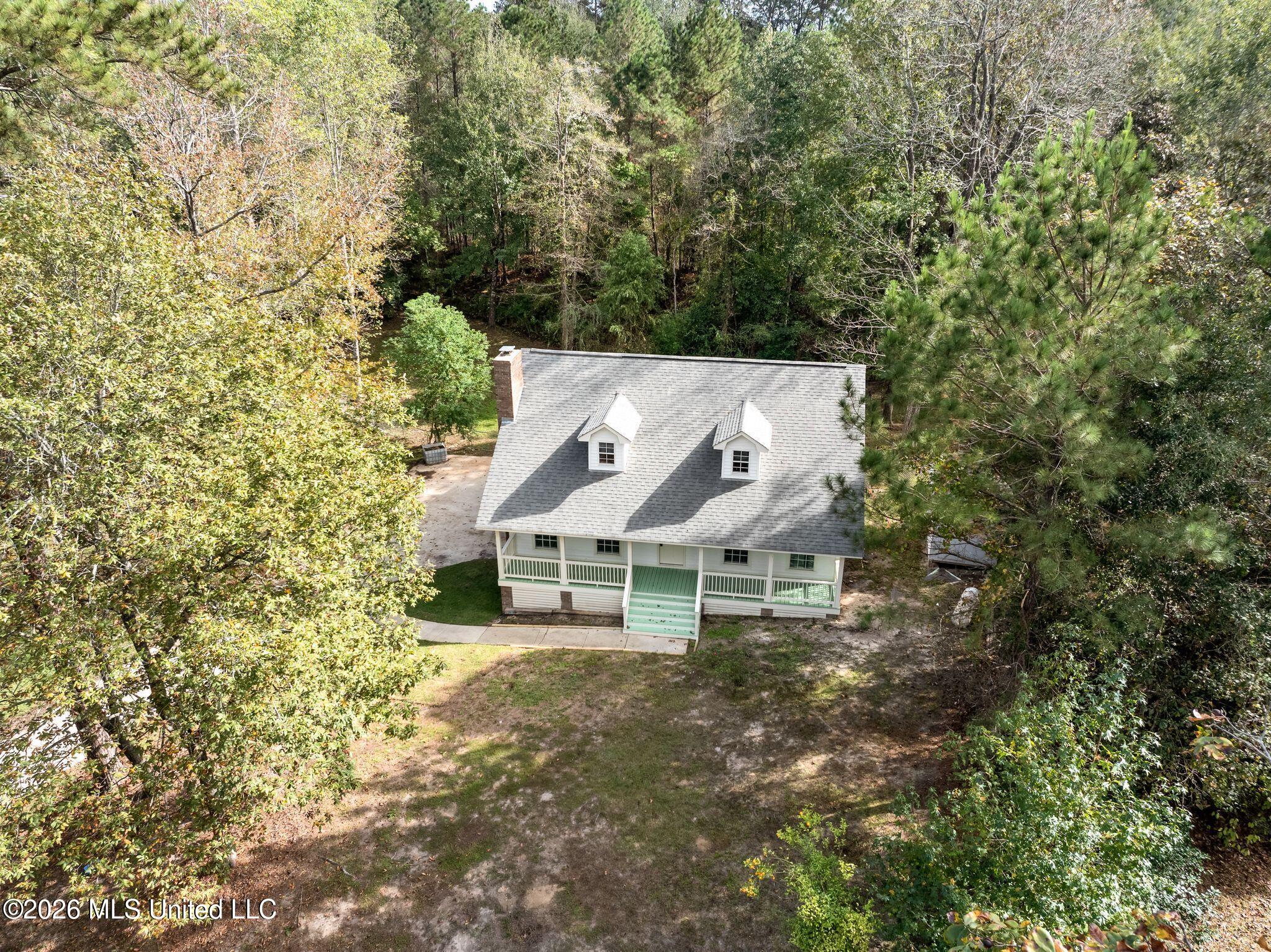 10 Poplar Drive Property Photo 1