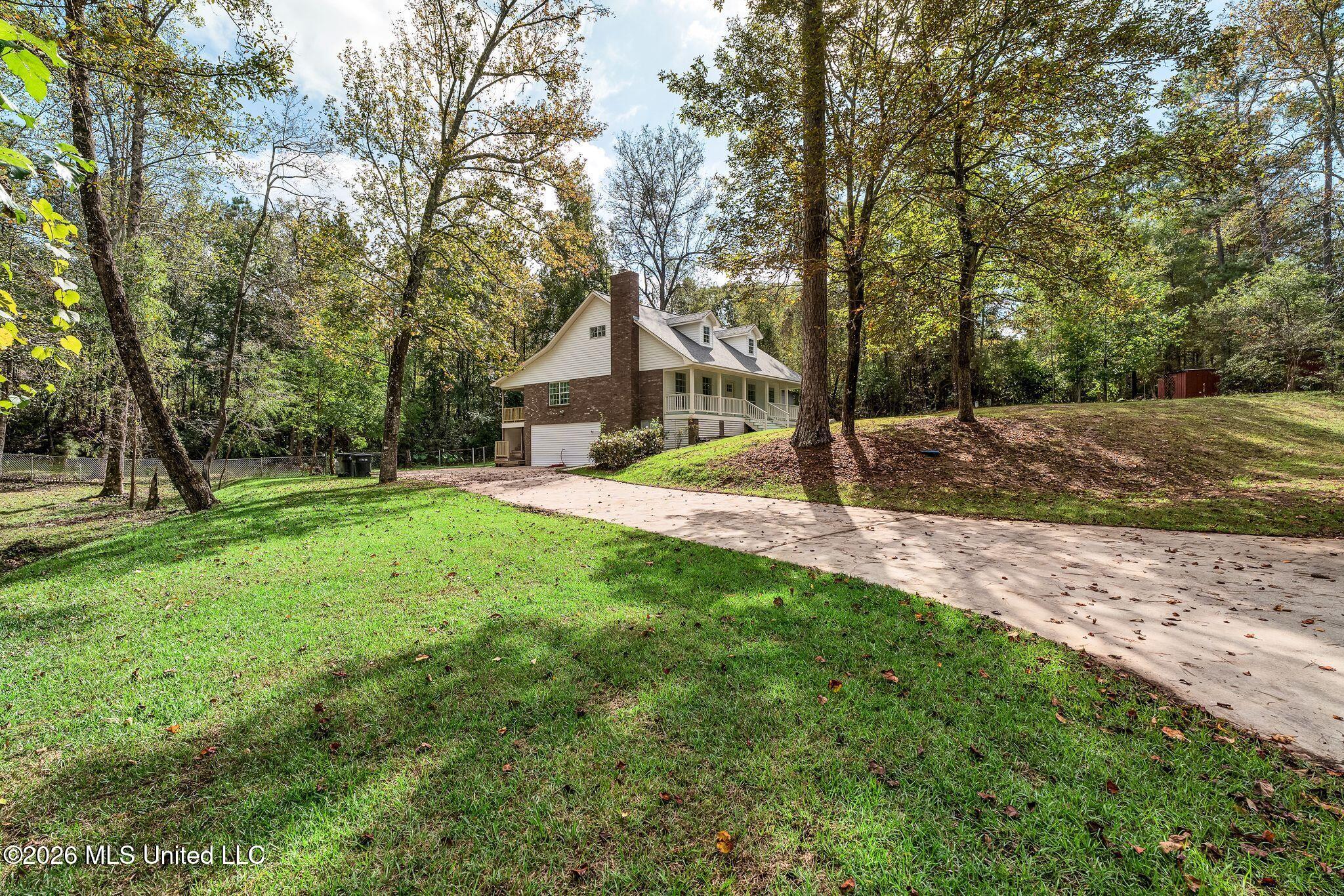 10 Poplar Drive Property Photo 3