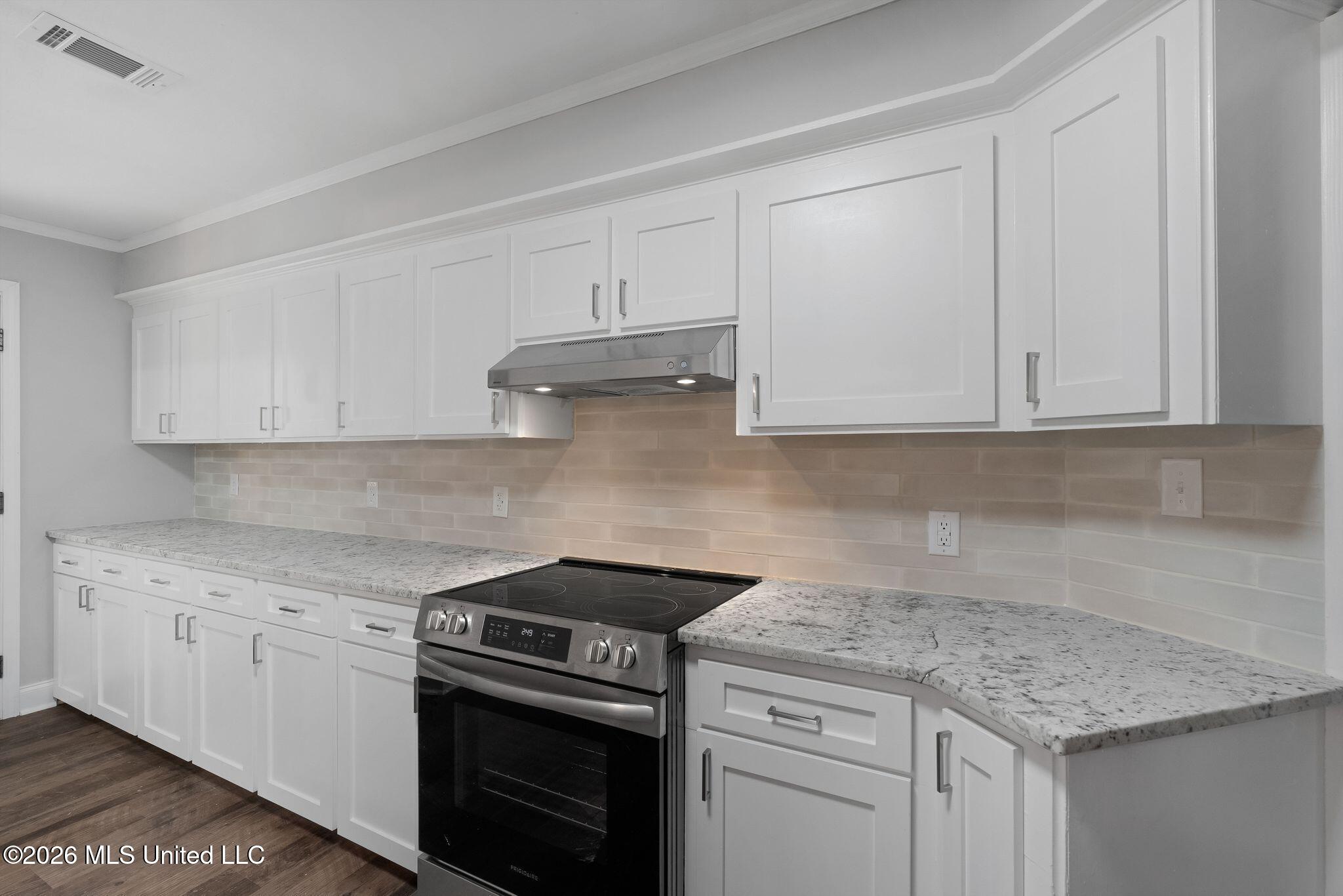 10 Poplar Drive Property Photo 15