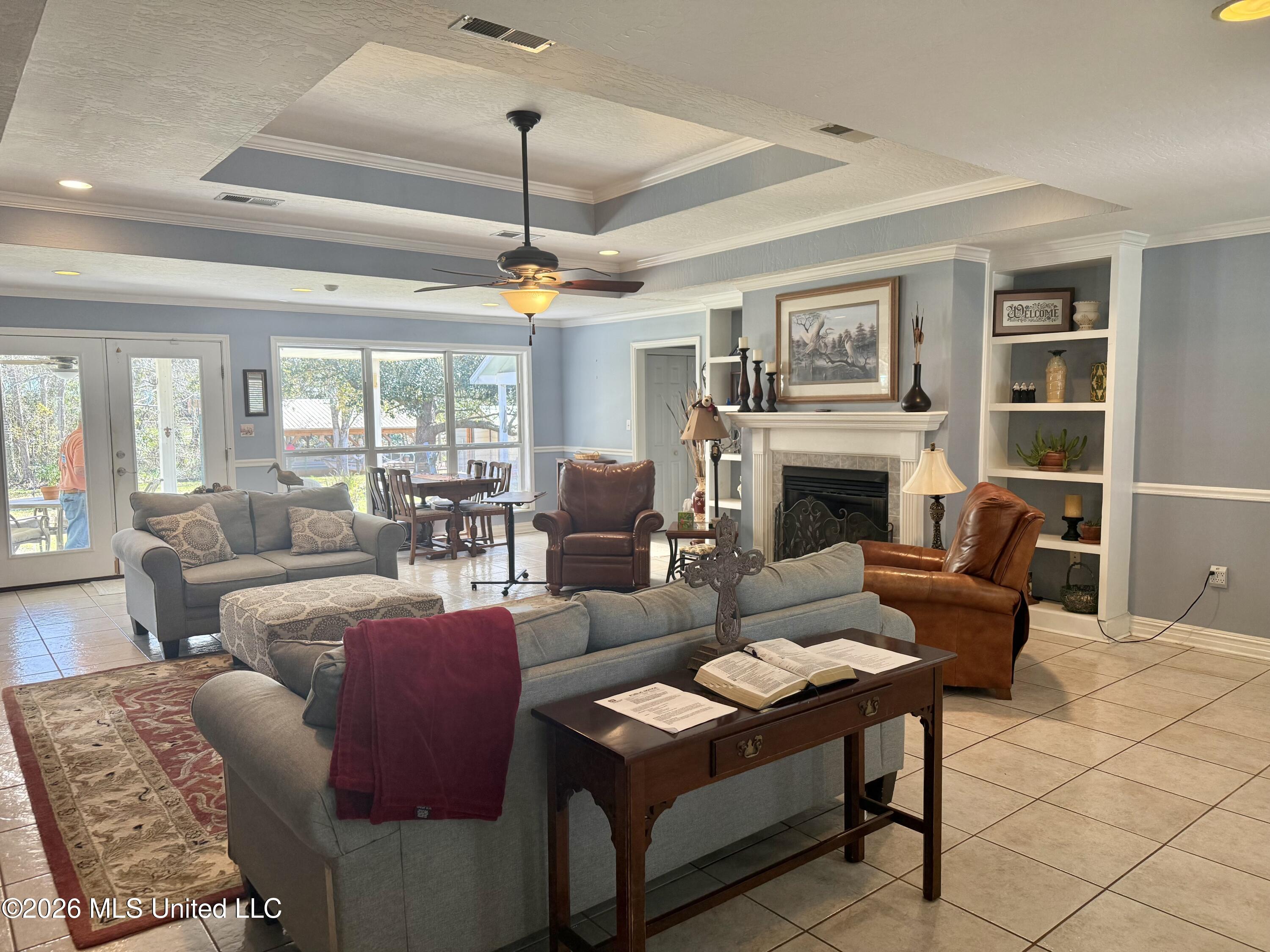 4818 Oakwood Street Property Photo 6
