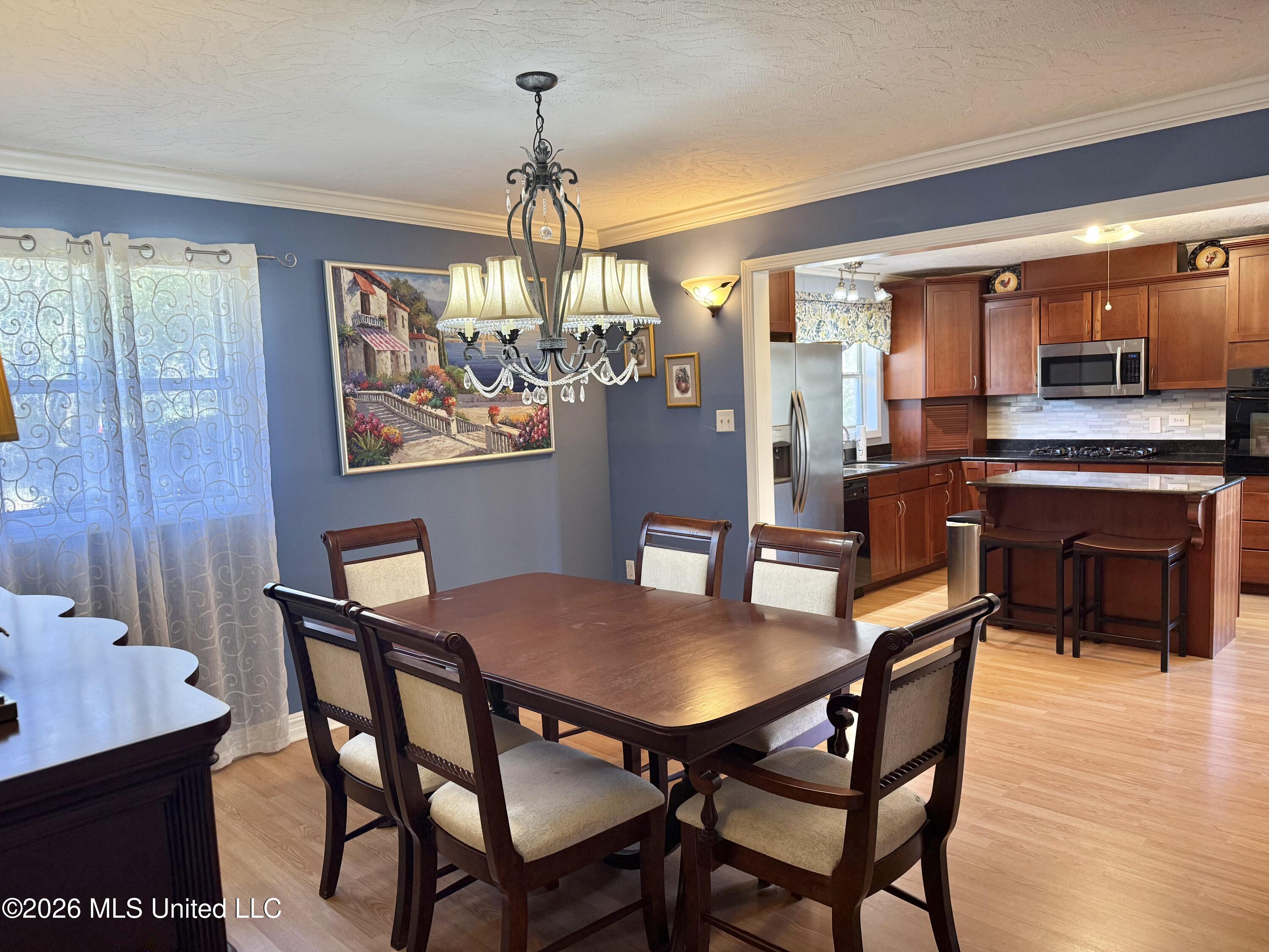 4818 Oakwood Street Property Photo 10