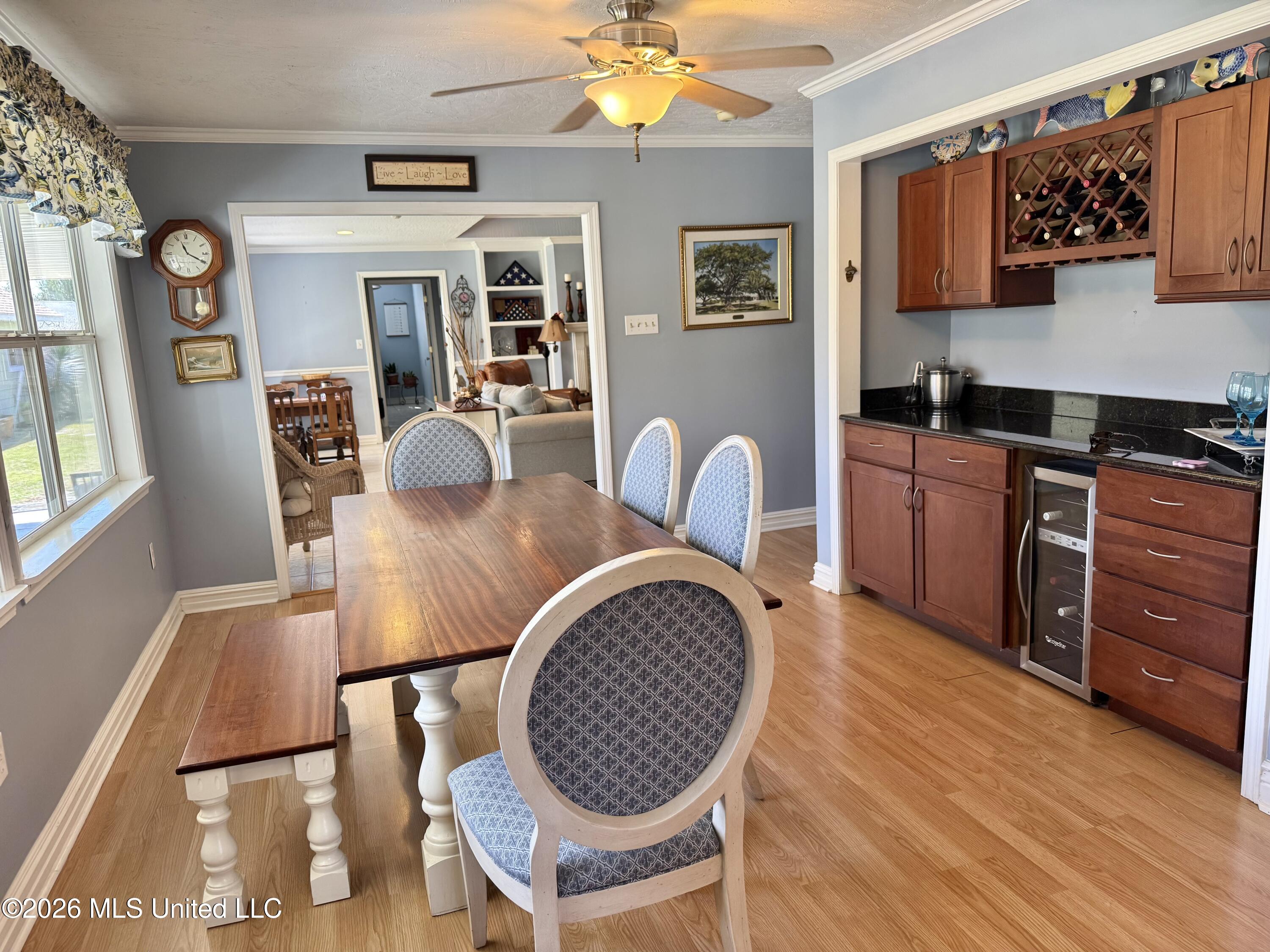 4818 Oakwood Street Property Photo 11