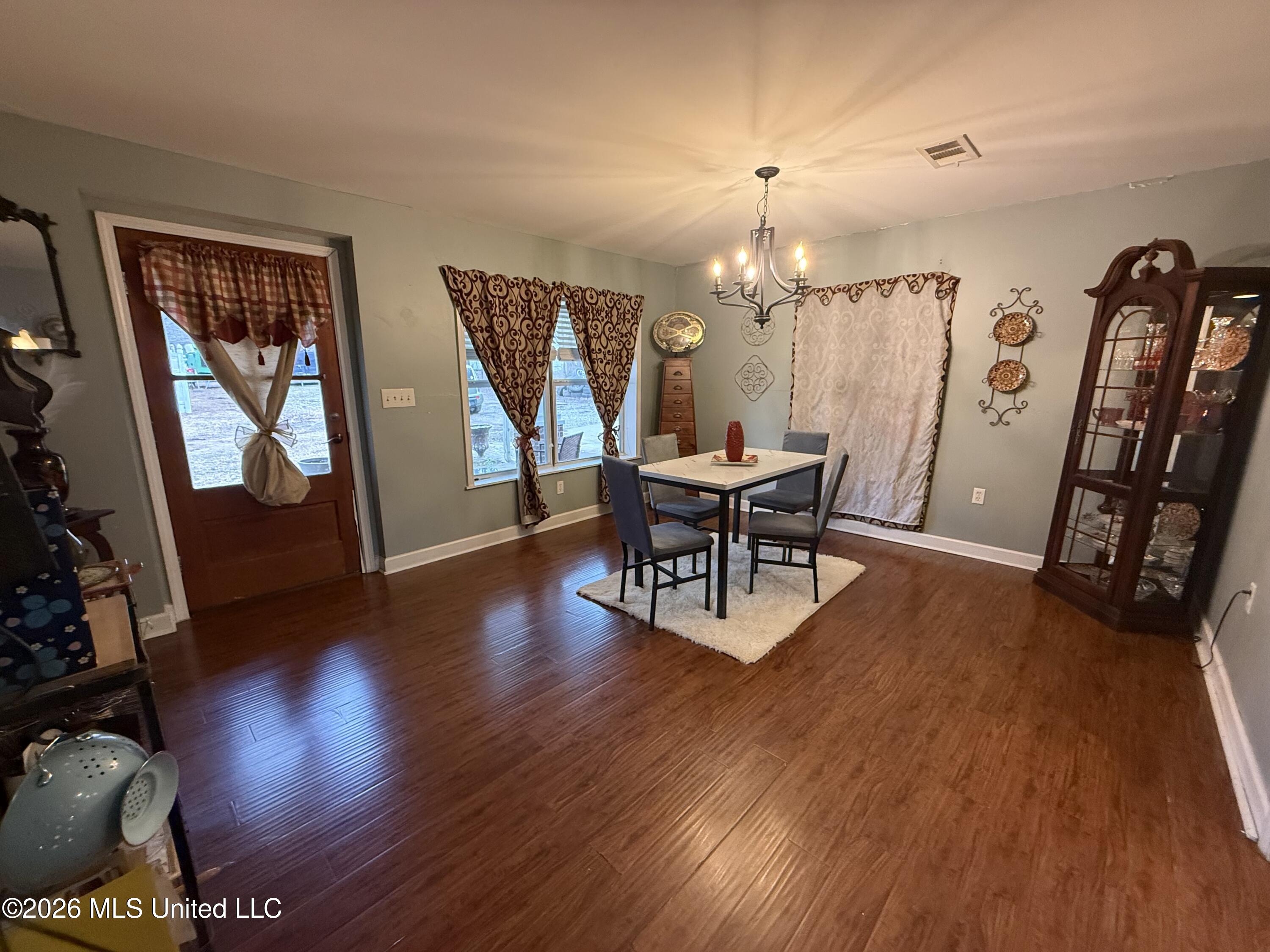 4964 Blossom Hill Road Property Photo 6