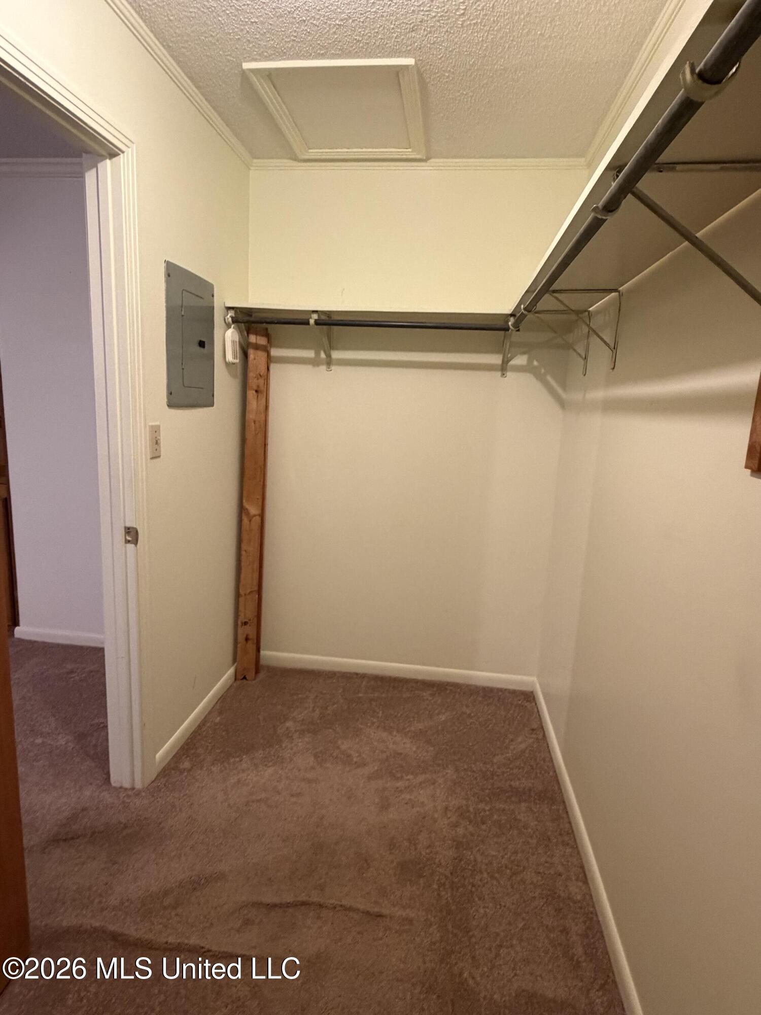 720 Central Street Property Photo 28