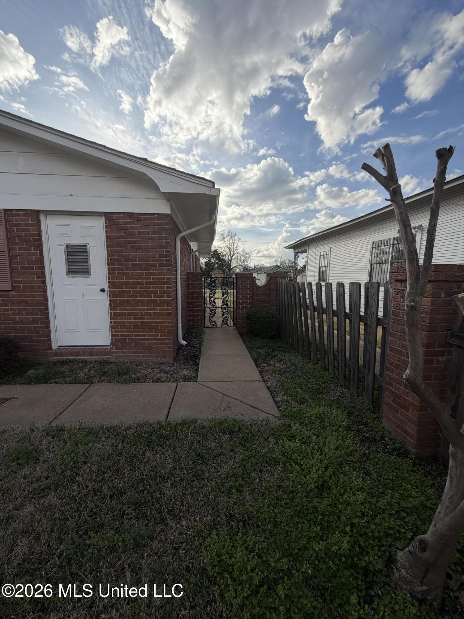 720 Central Street Property Photo 45