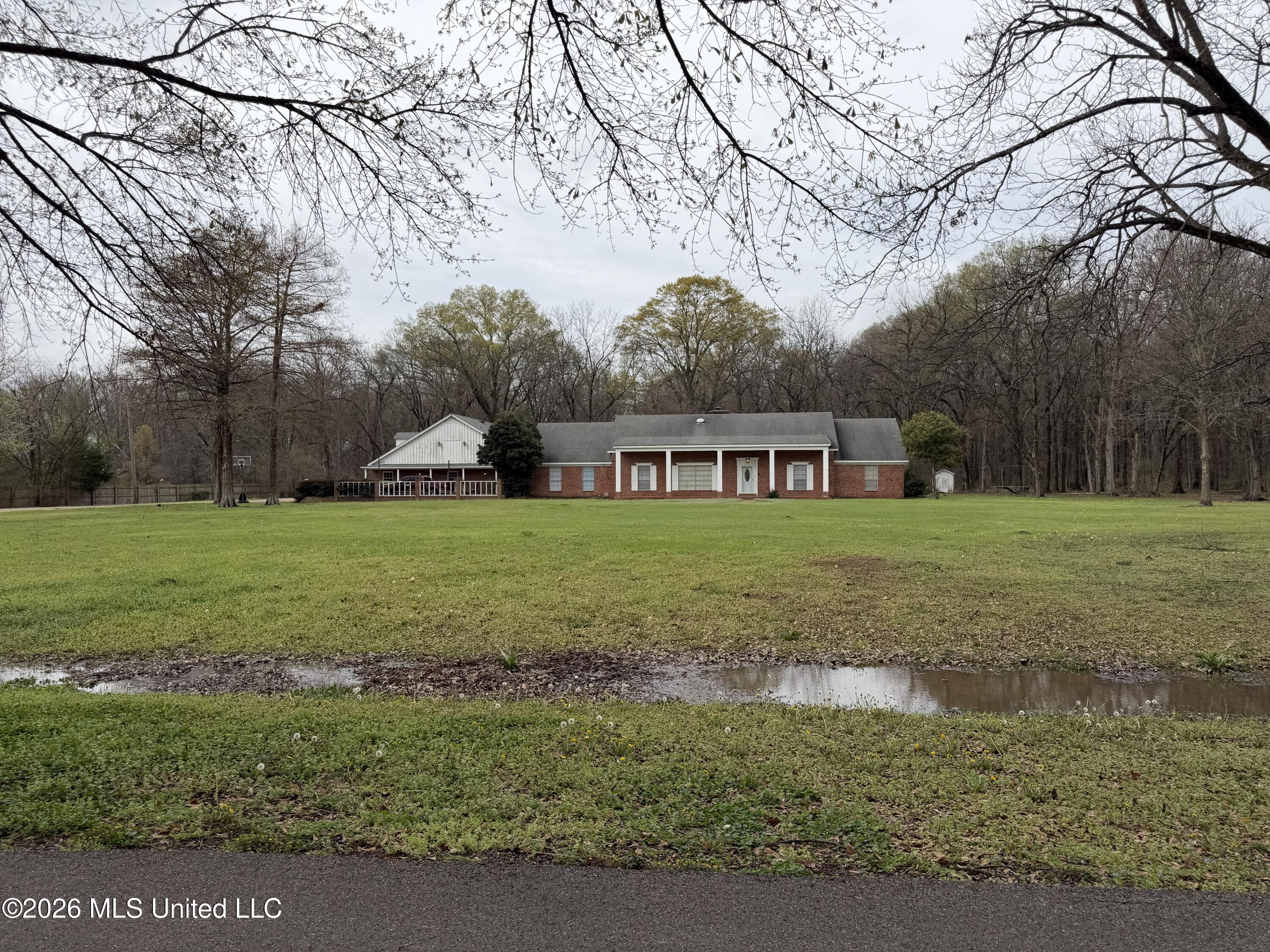 2110 Carol Street Property Photo 2