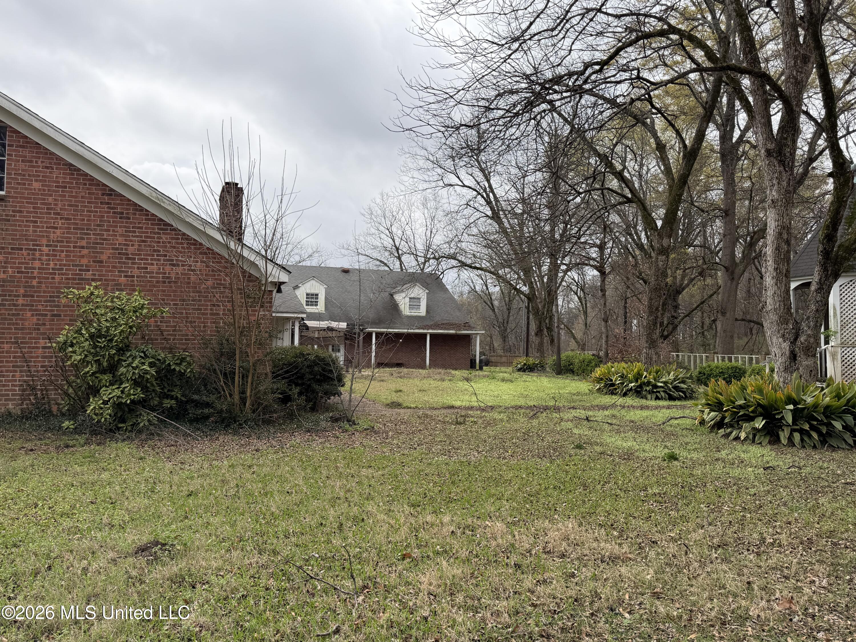 2110 Carol Street Property Photo 5