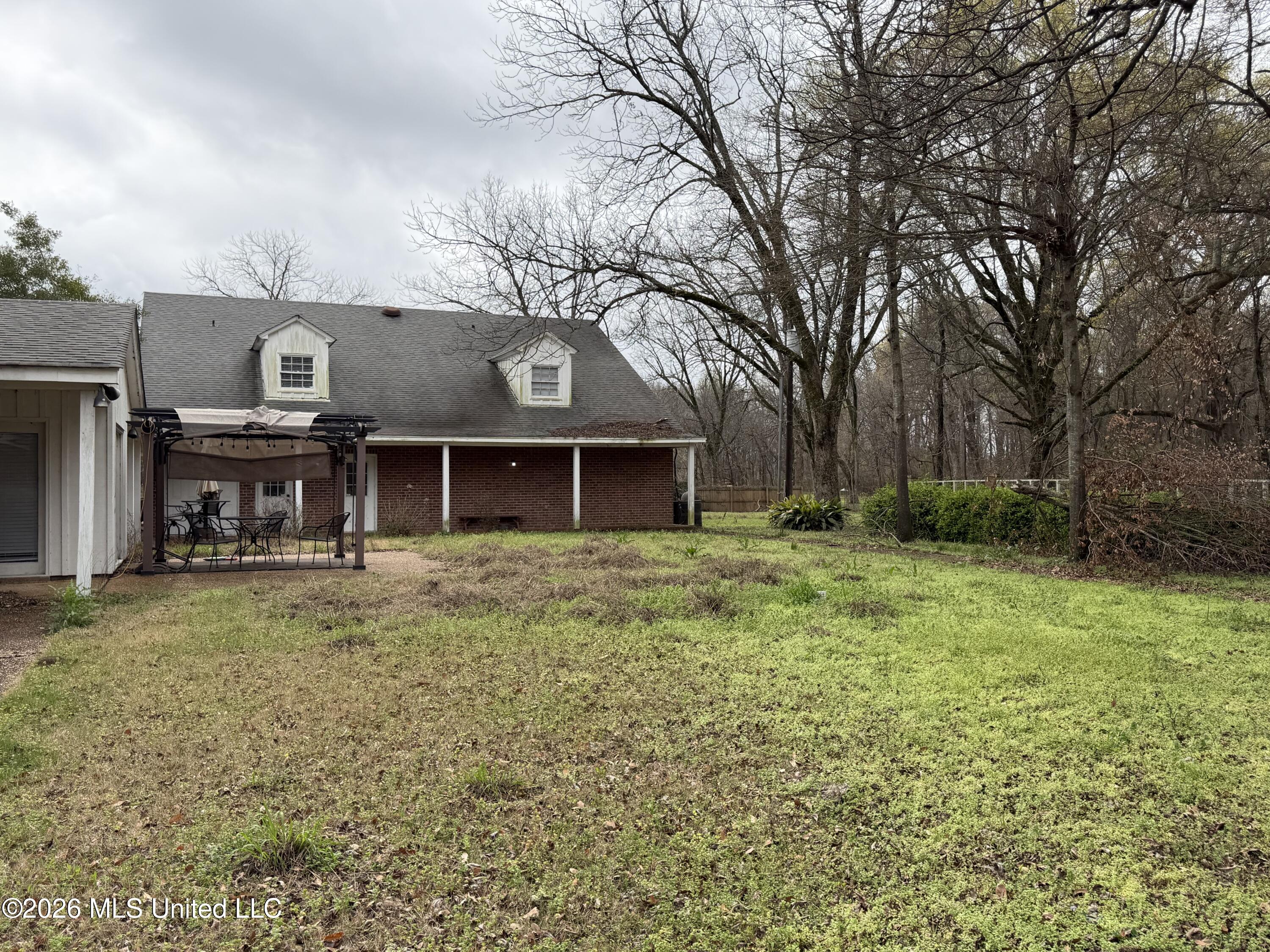 2110 Carol Street Property Photo 6
