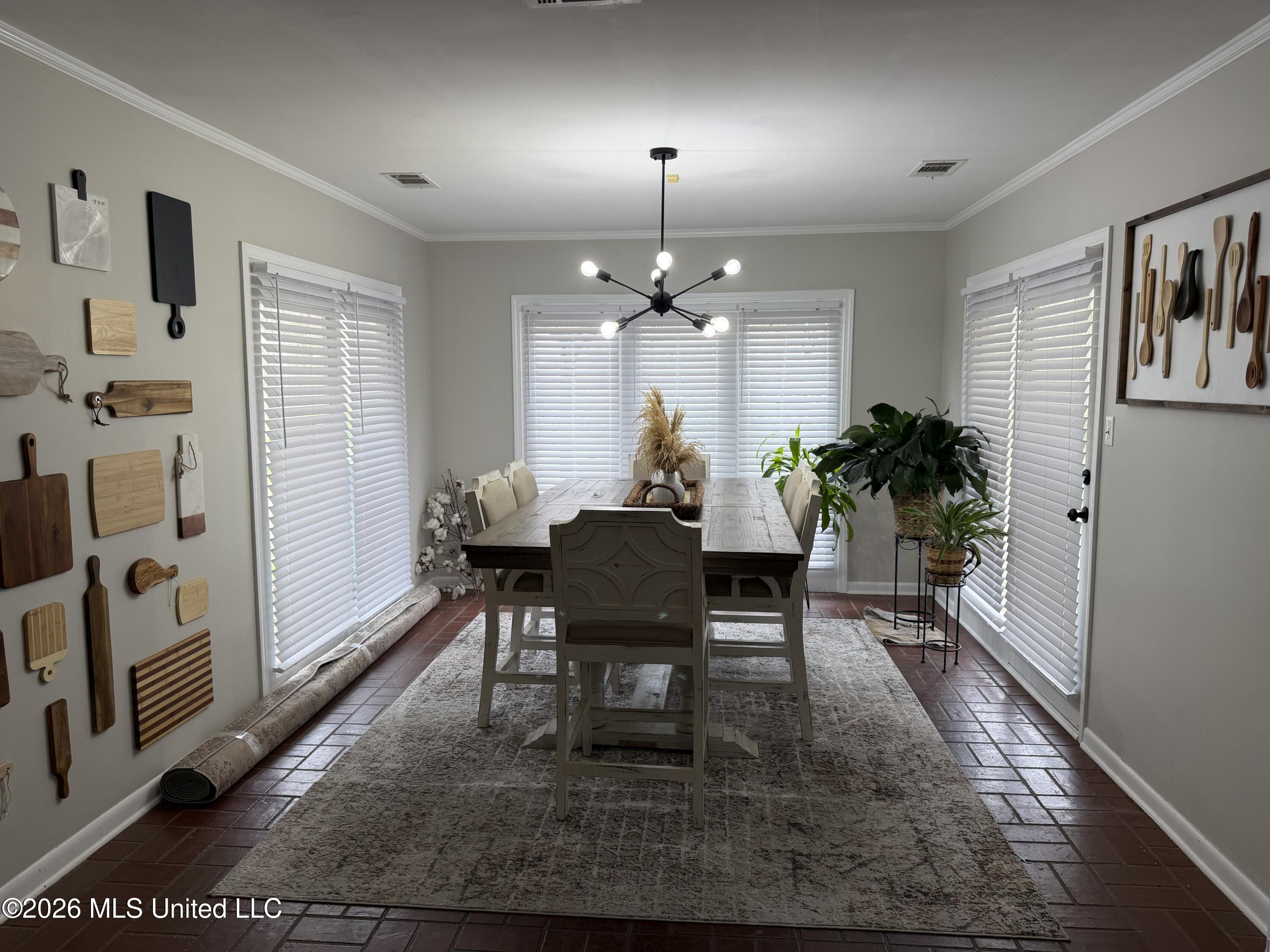 2110 Carol Street Property Photo 28