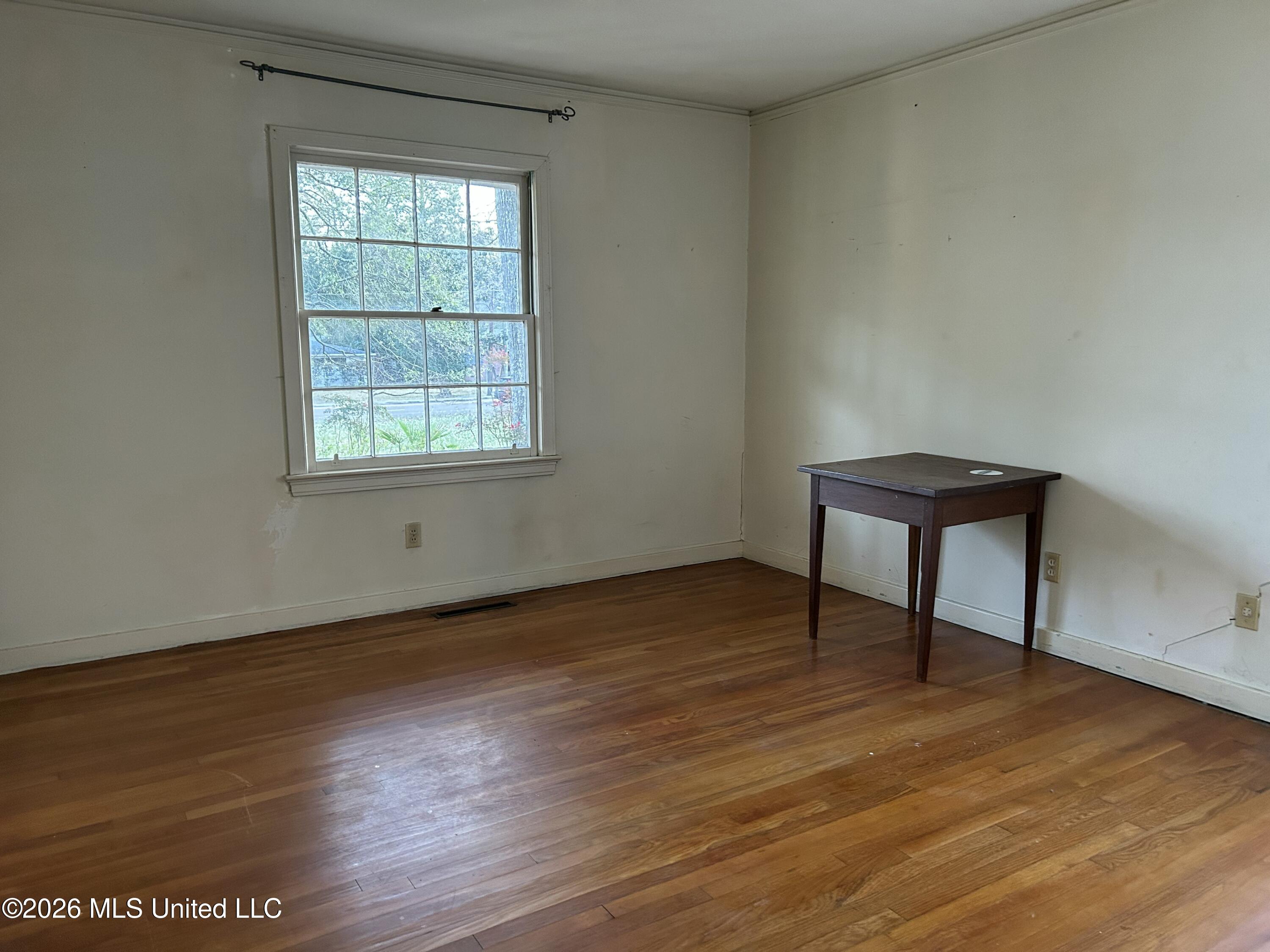 1424 E Northside Drive Property Photo 27