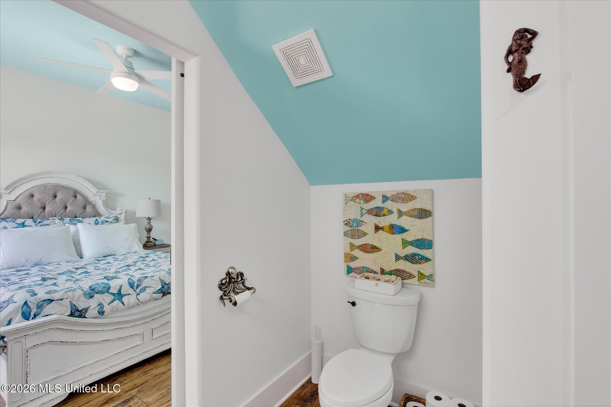 218 West Avenue Property Photo 30
