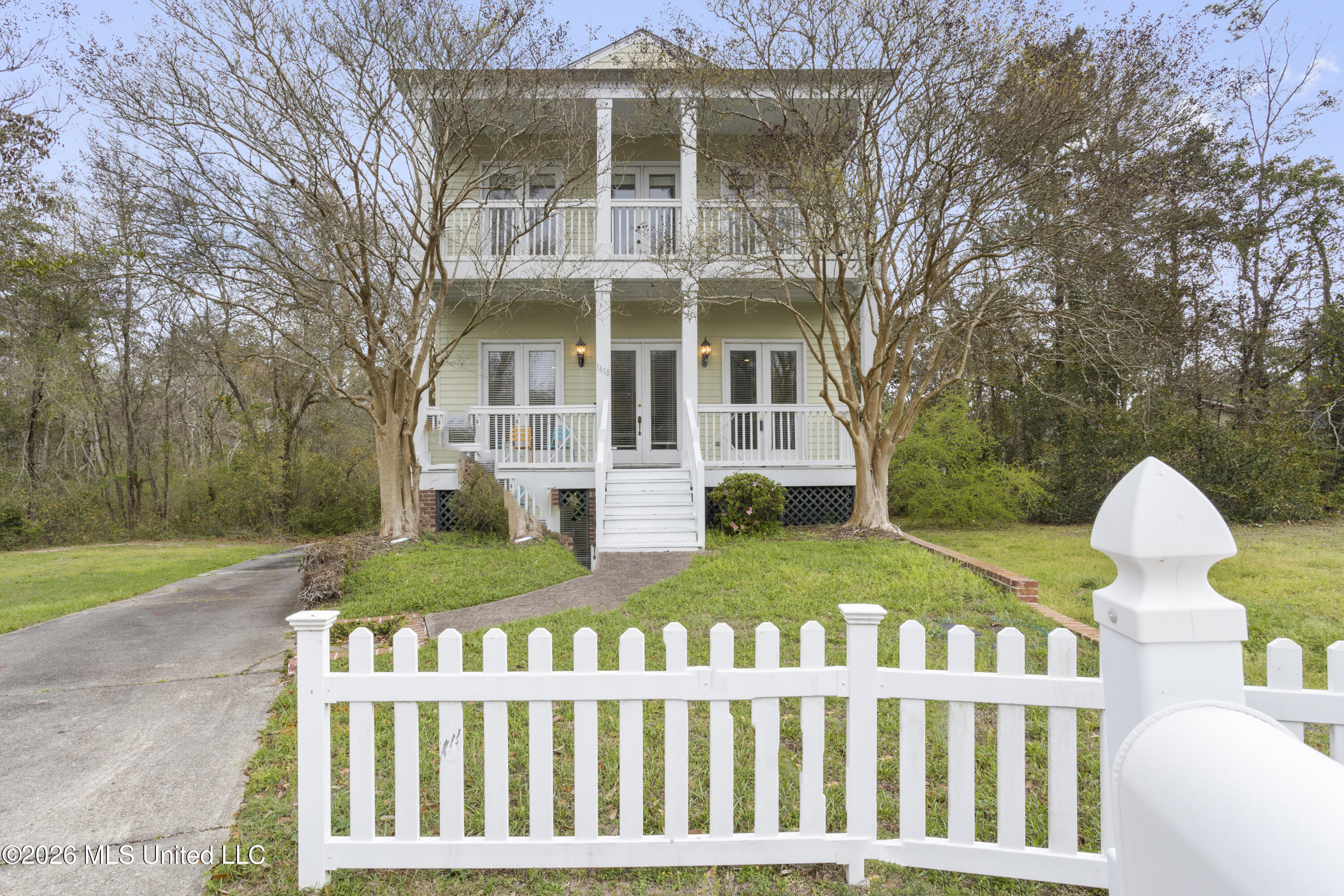 1618 Cypress Lane Property Photo 1