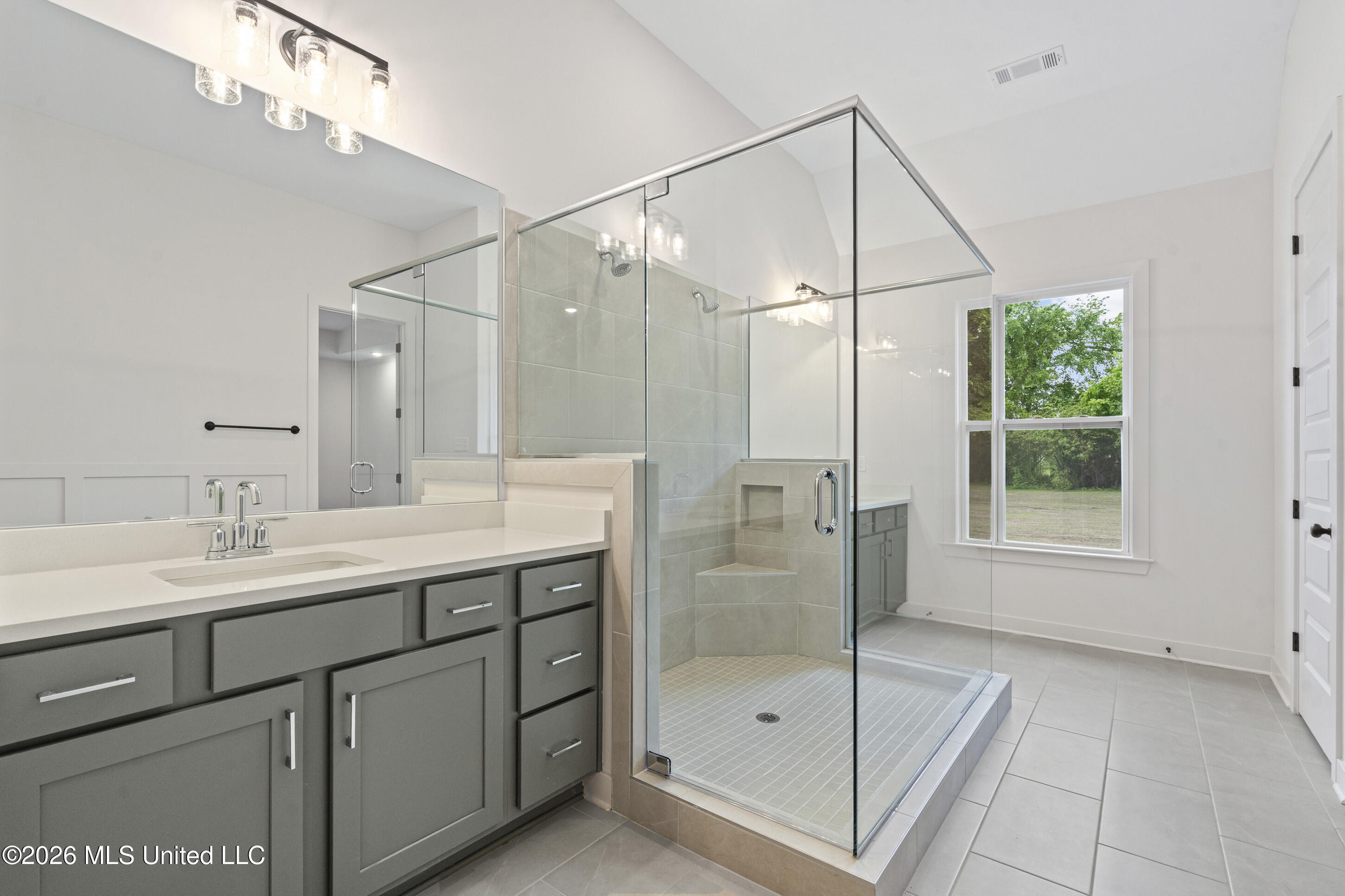 9094 Apple Orchard Cove Property Photo 13