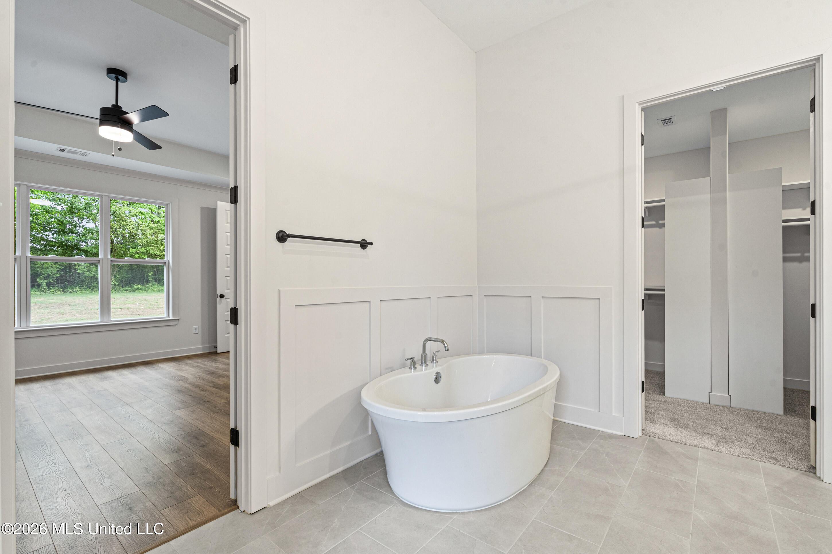 9094 Apple Orchard Cove Property Photo 14
