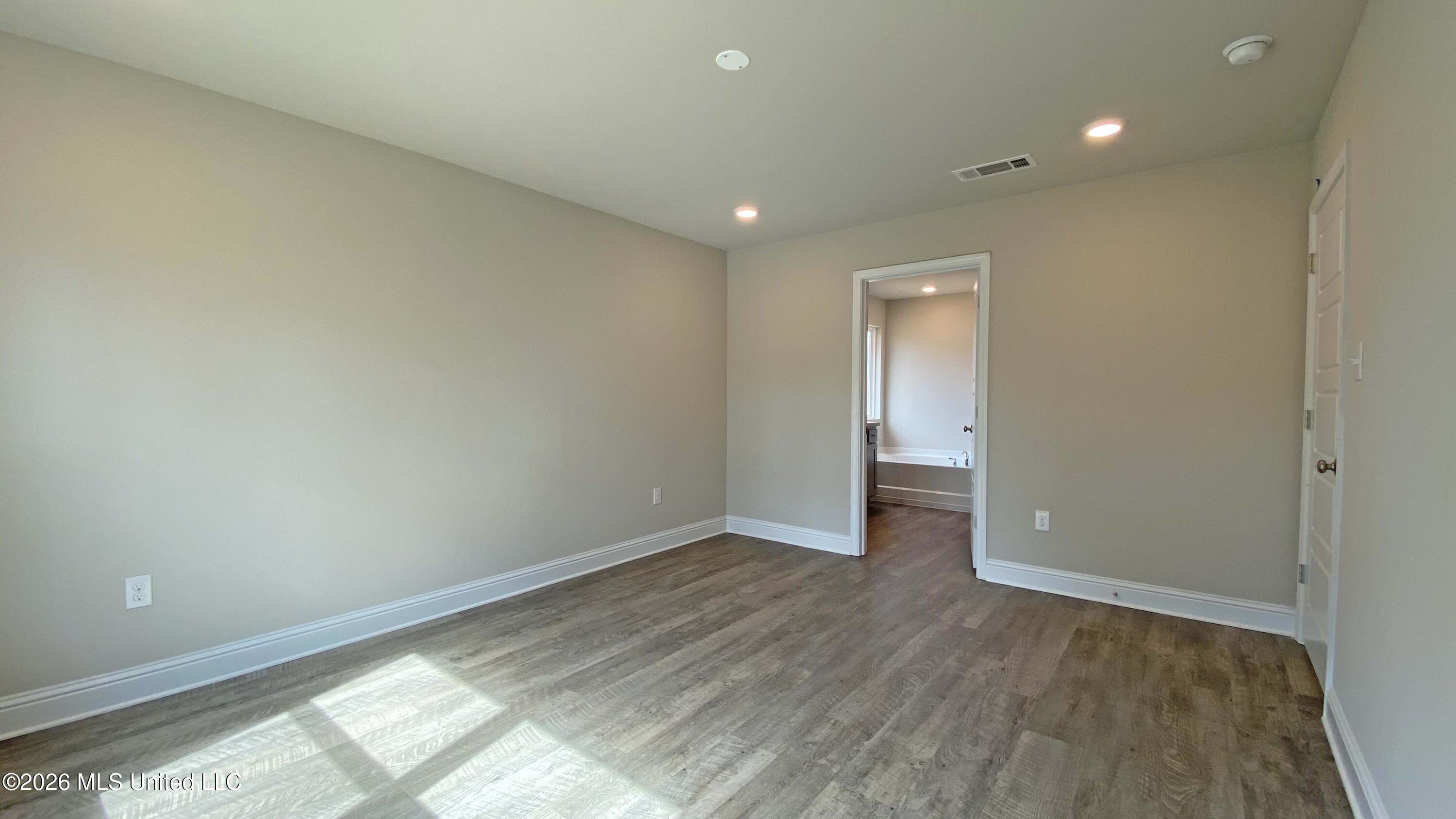 13108 Carnival Circle Property Photo 16